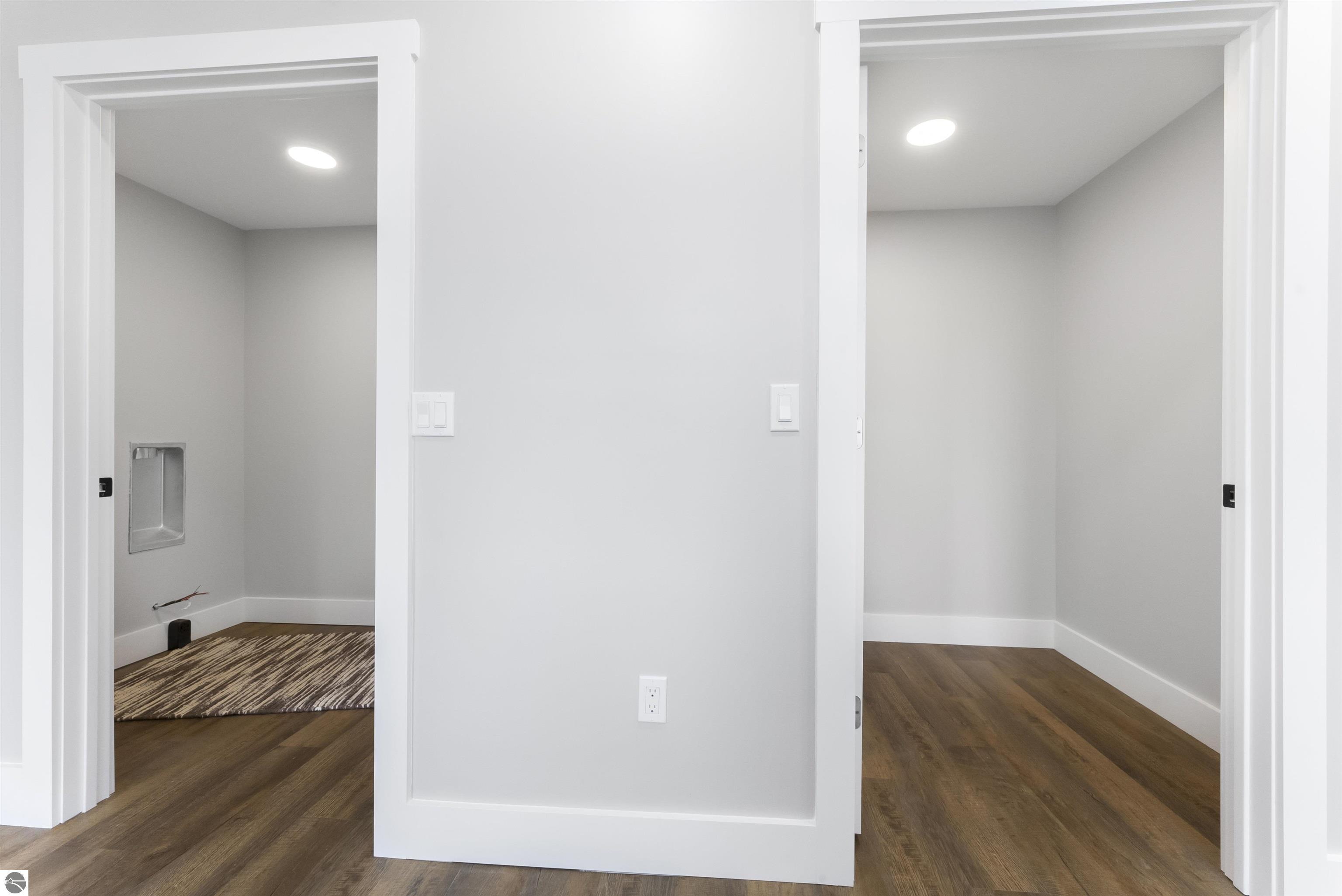 302 W Dresden Street