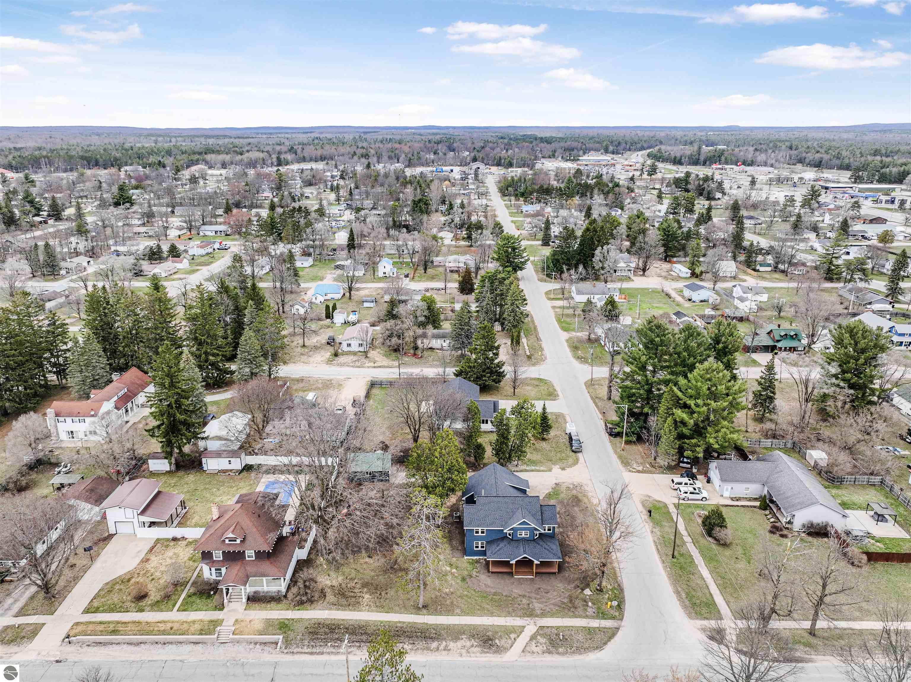 302 W Dresden Street