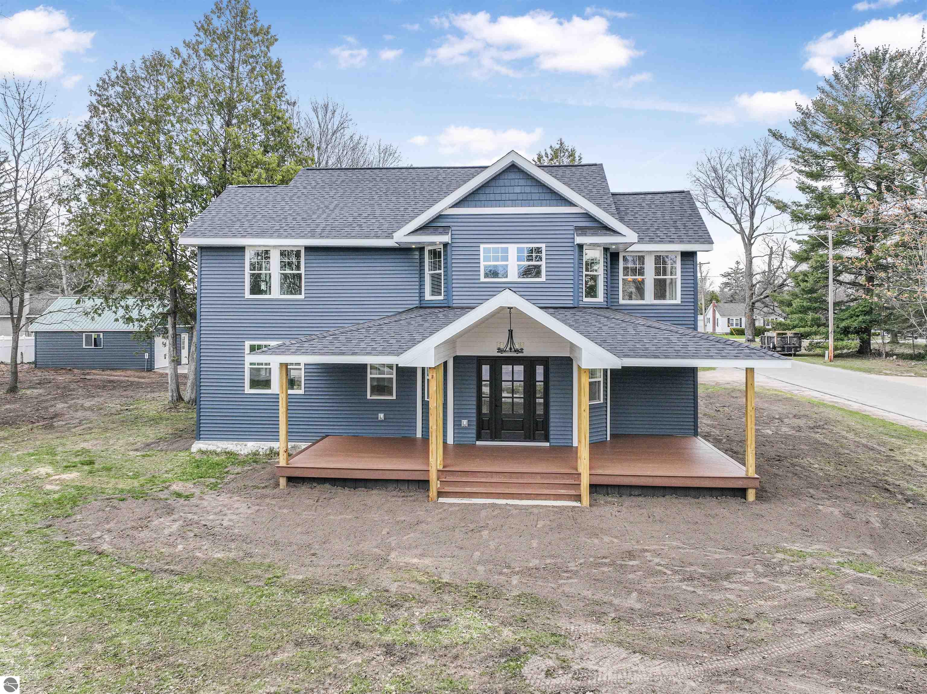 302 W Dresden Street