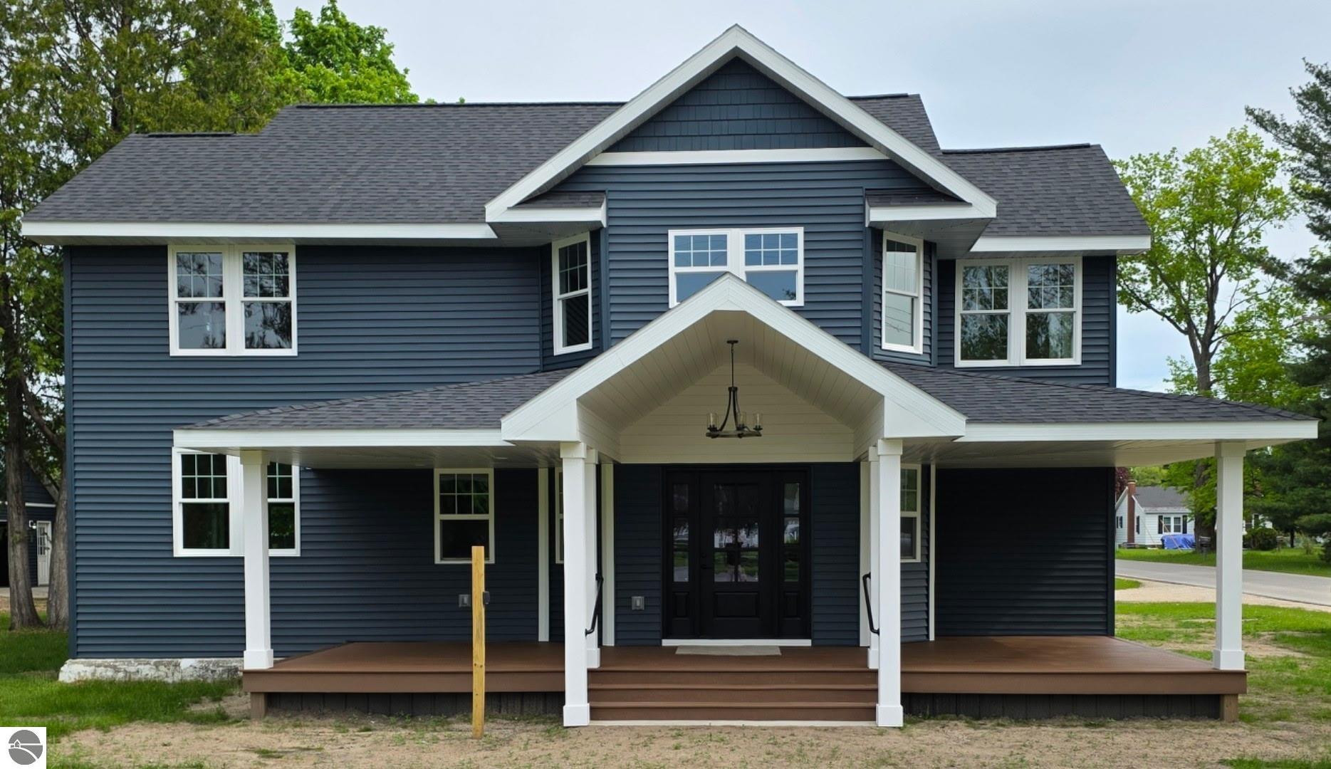 302 W Dresden Street