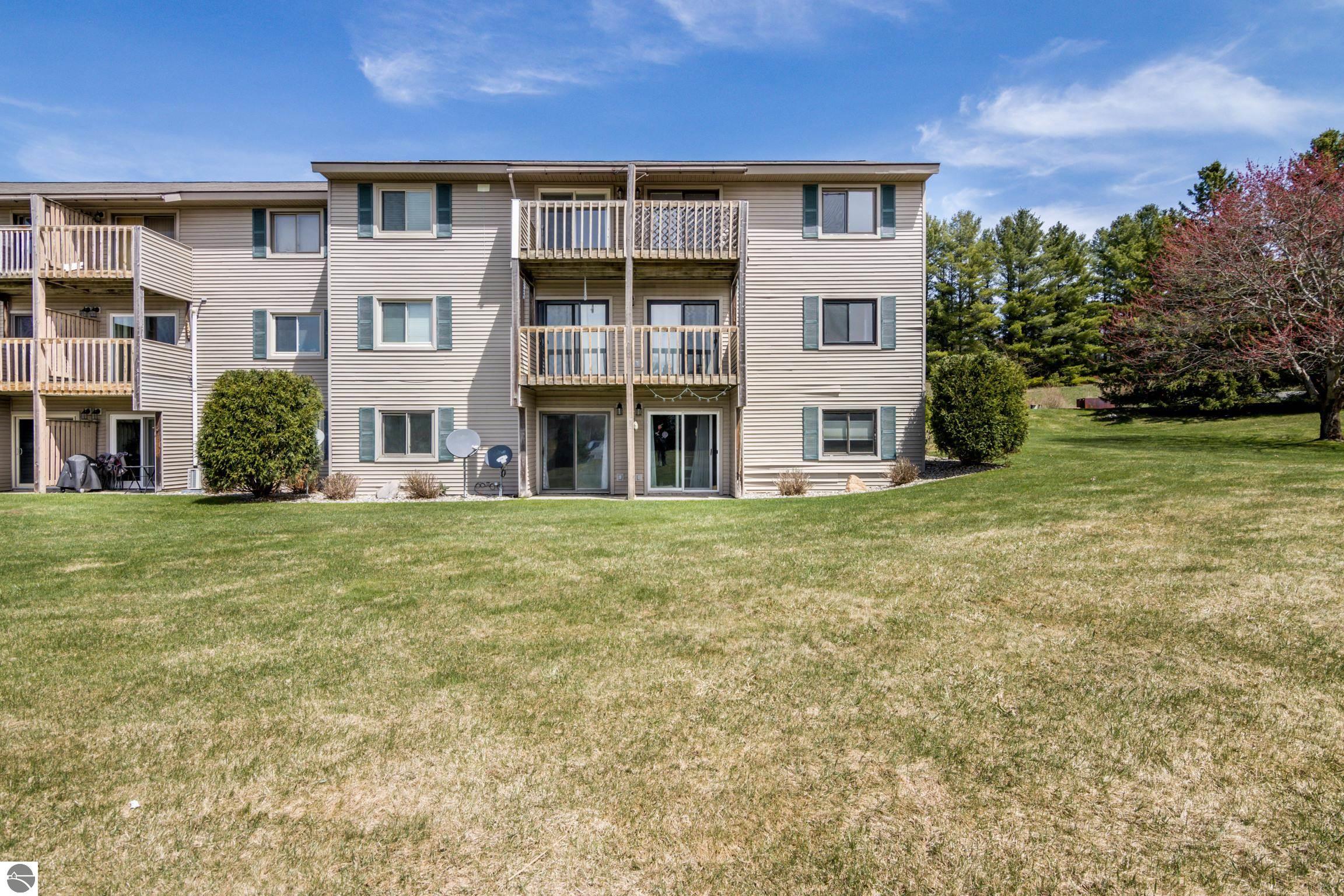 2703 Green Meadows Drive