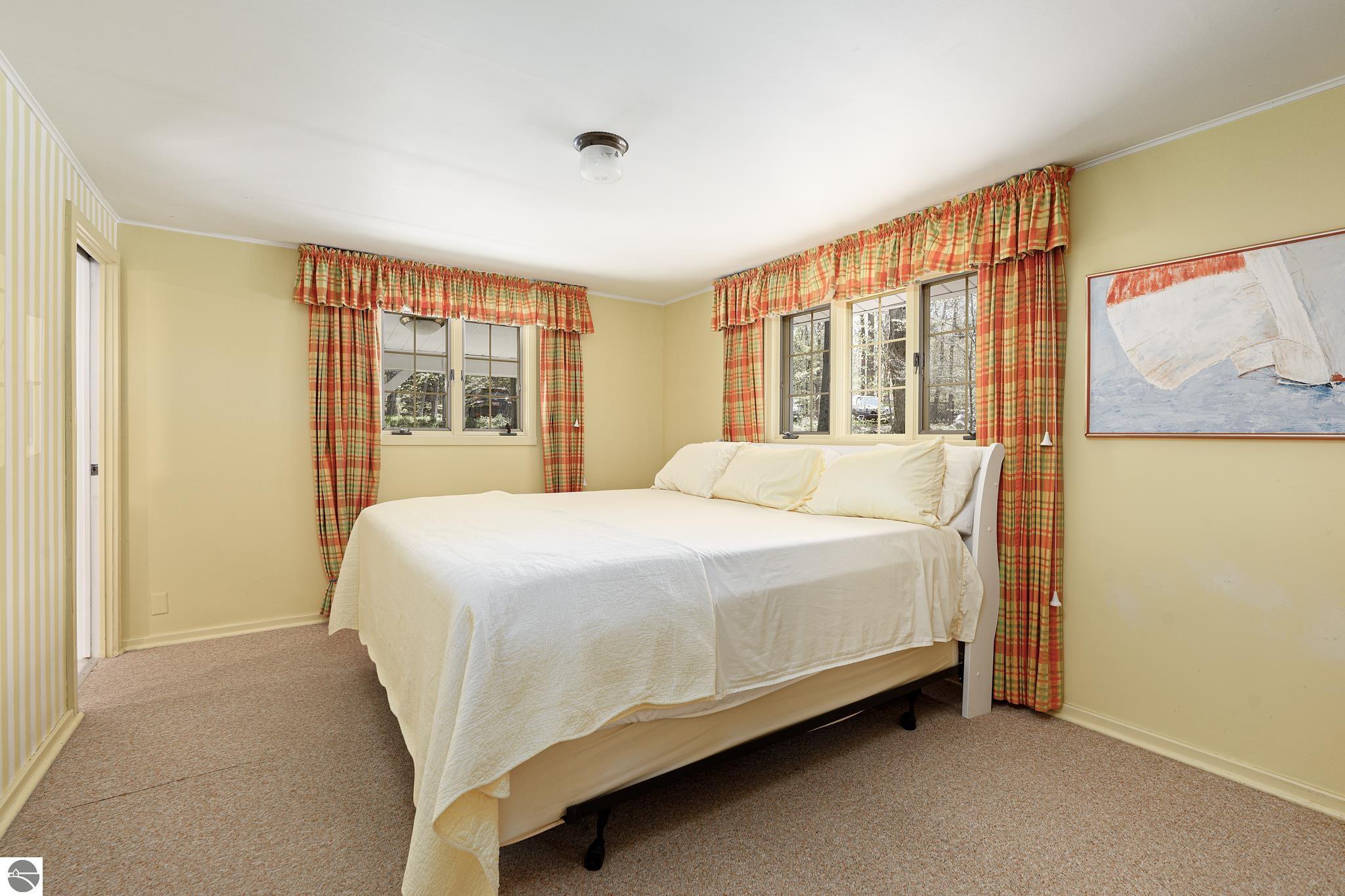 8432 S Dunns Farm Road