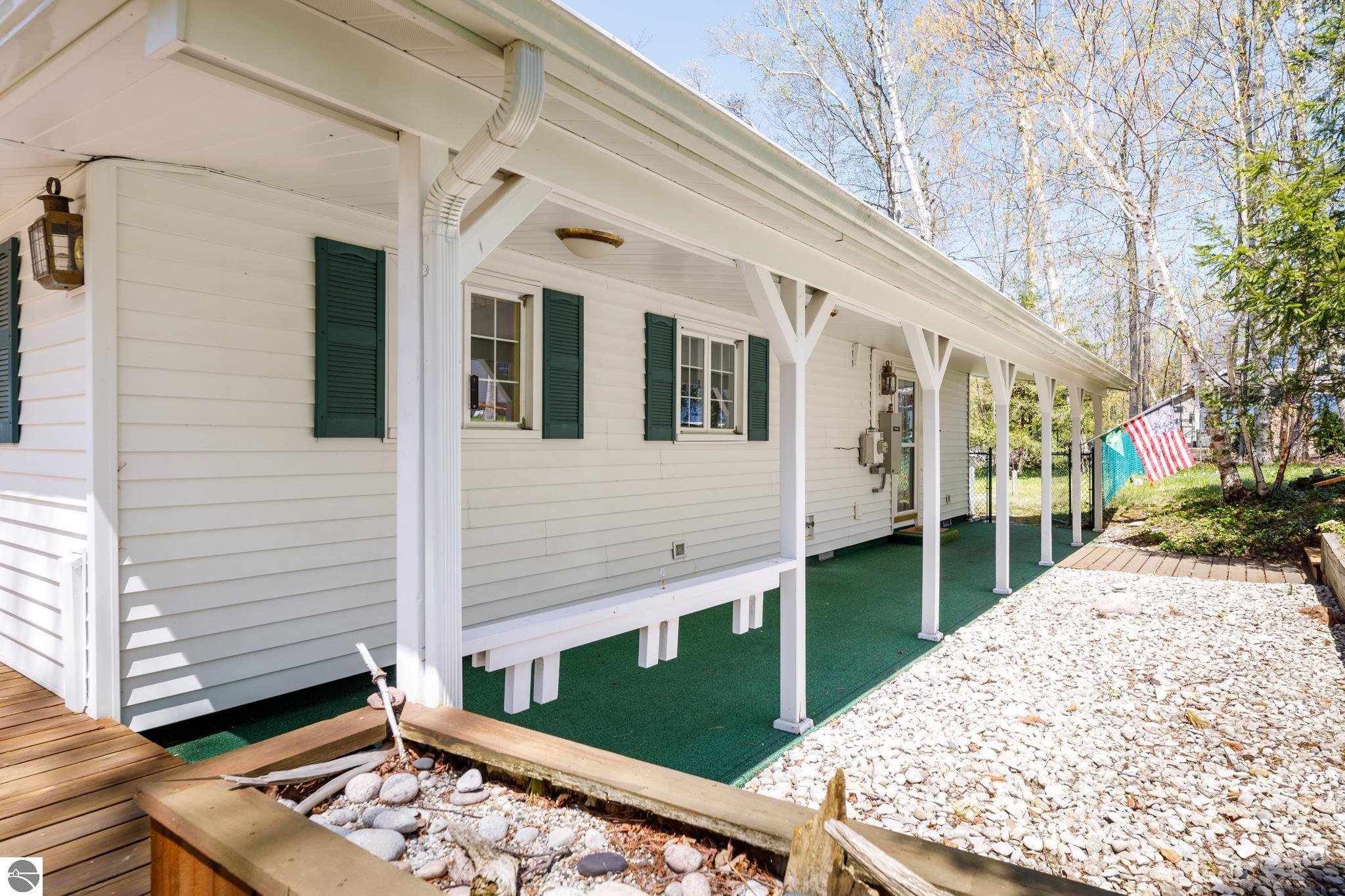 8432 S Dunns Farm Road