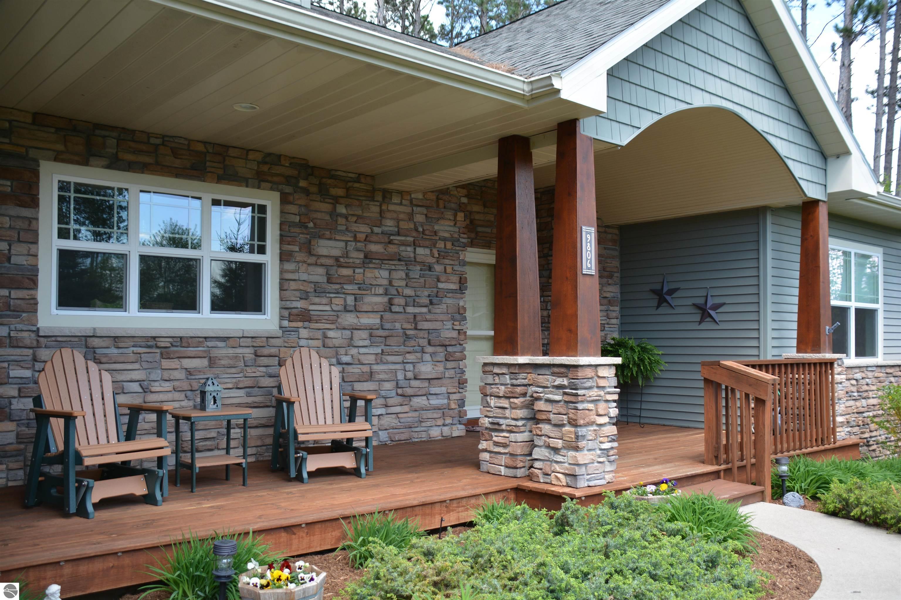 9806 King Fisher Trail