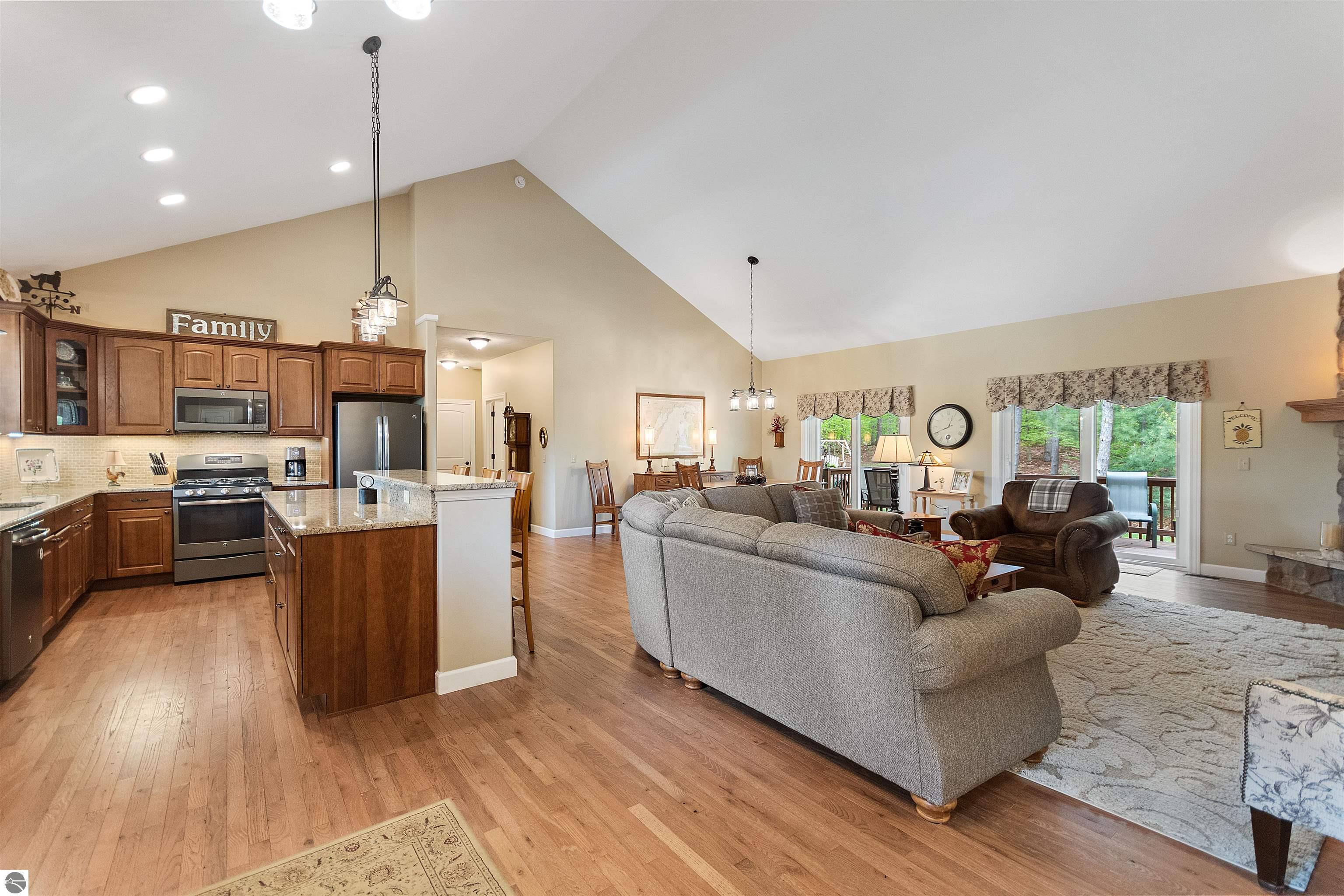 9806 King Fisher Trail