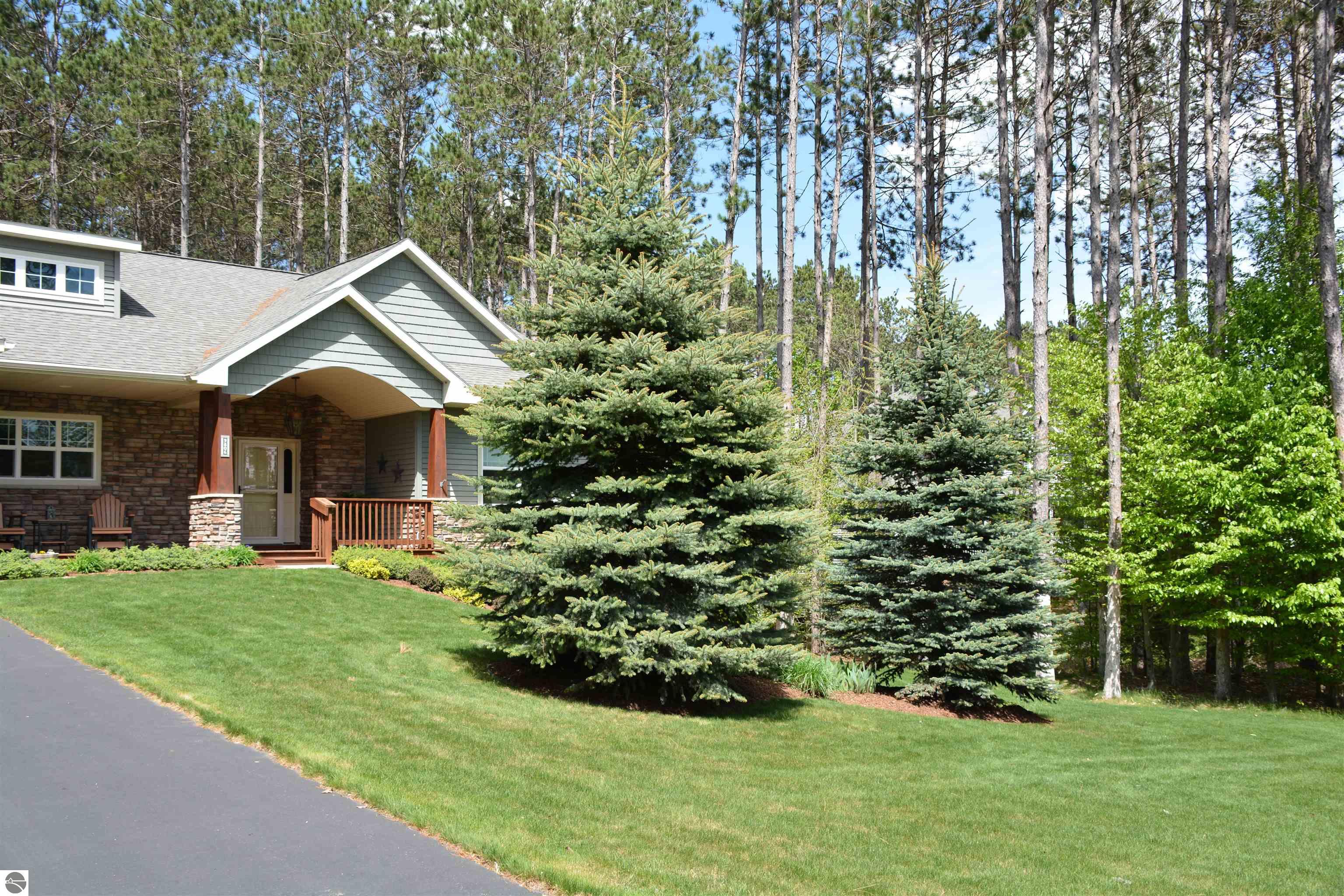 9806 King Fisher Trail