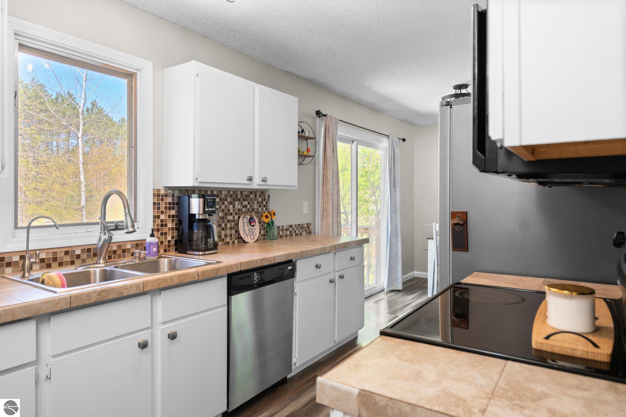 1905 Cottontail Drive