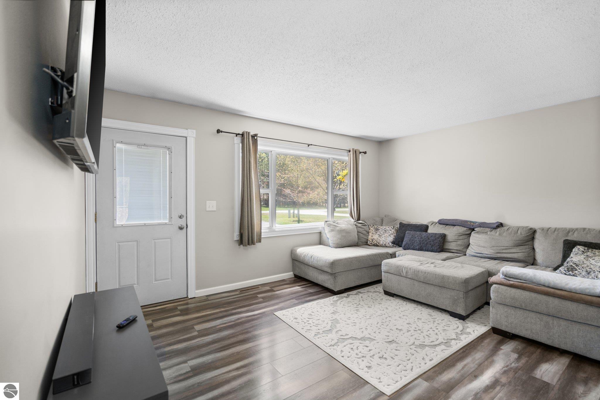 1905 Cottontail Drive