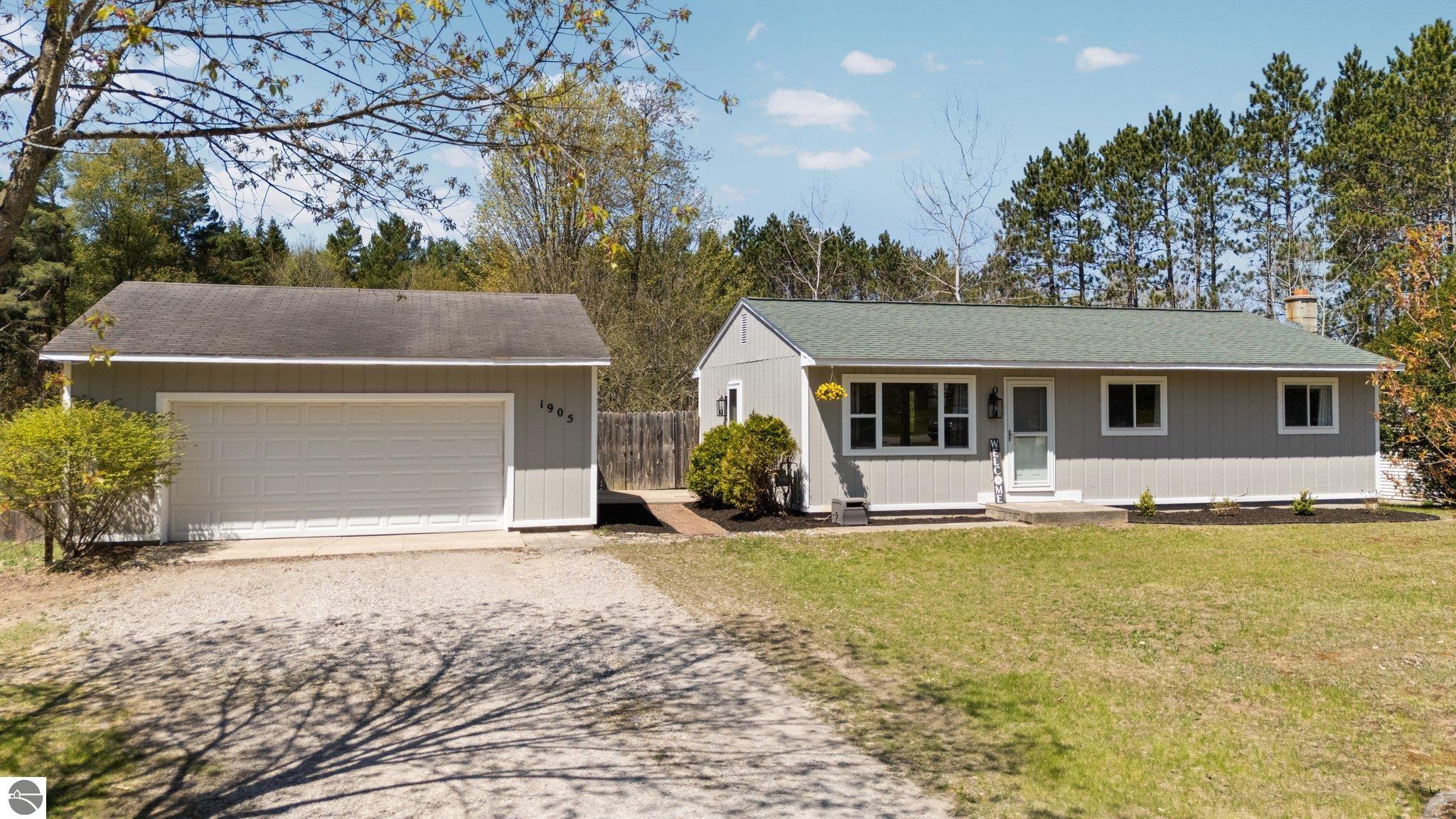 1905 Cottontail Drive