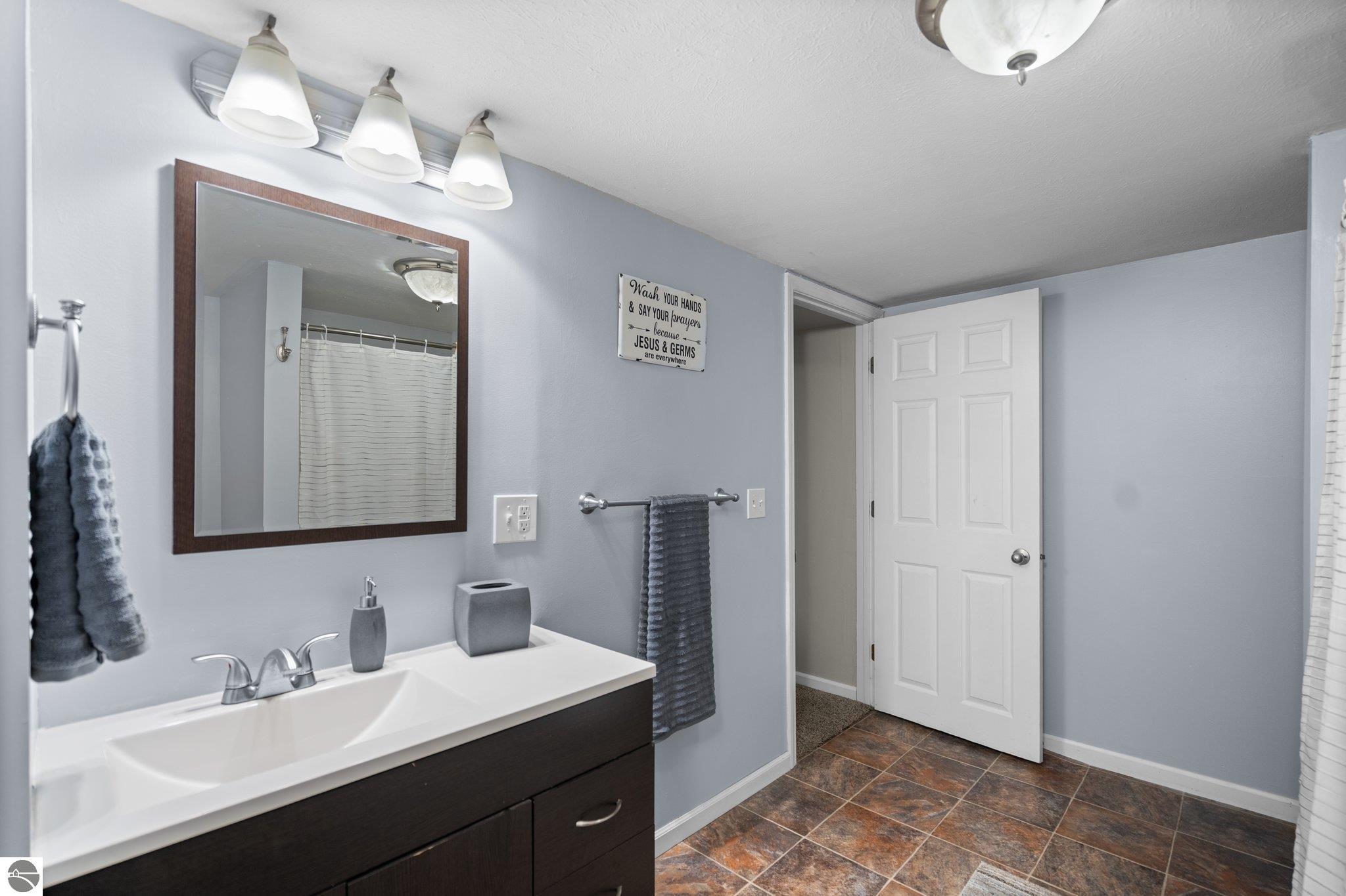 1905 Cottontail Drive