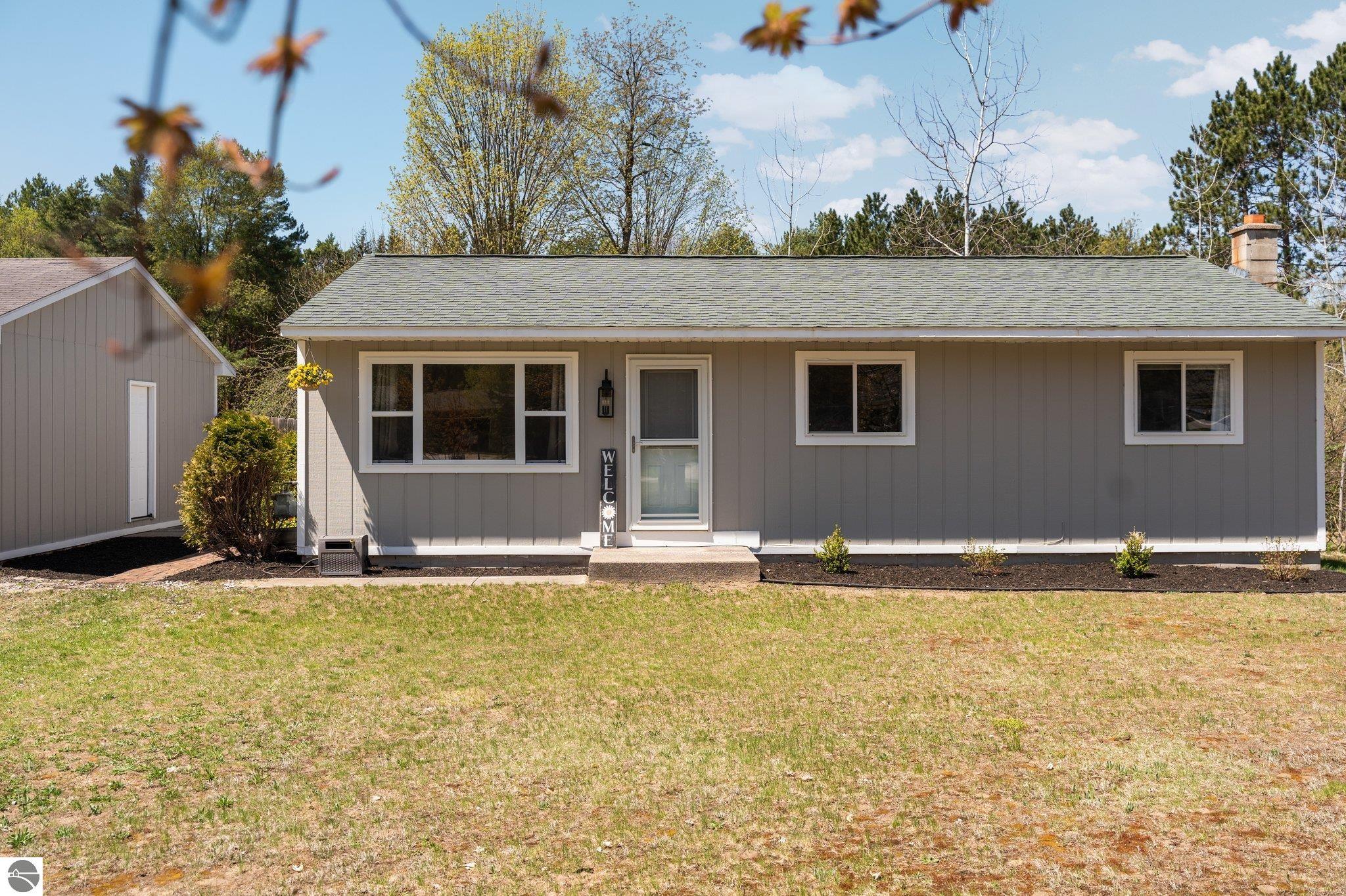 1905 Cottontail Drive