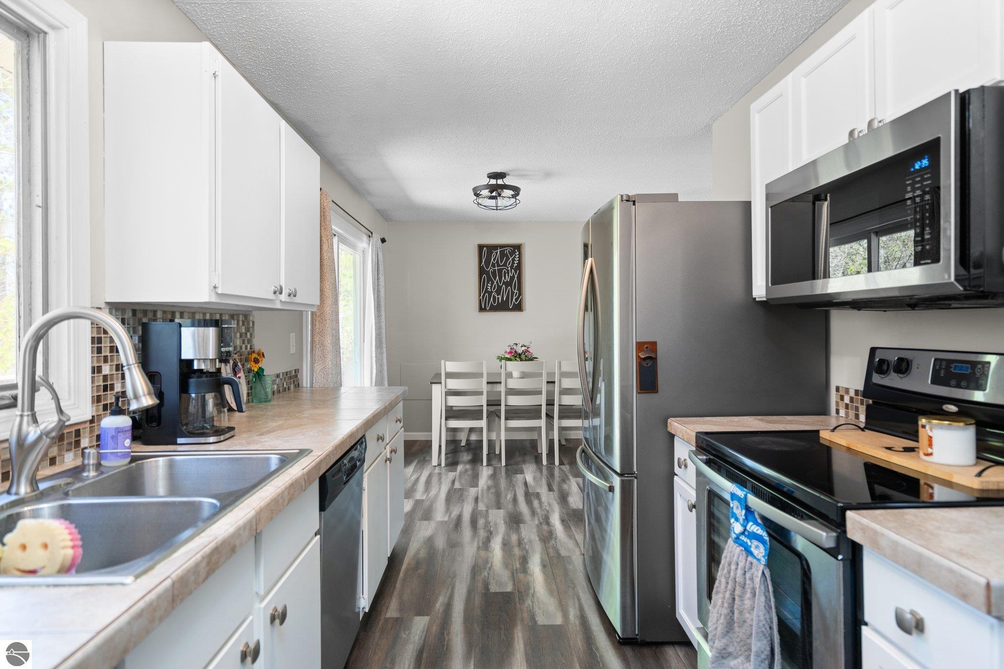 1905 Cottontail Drive