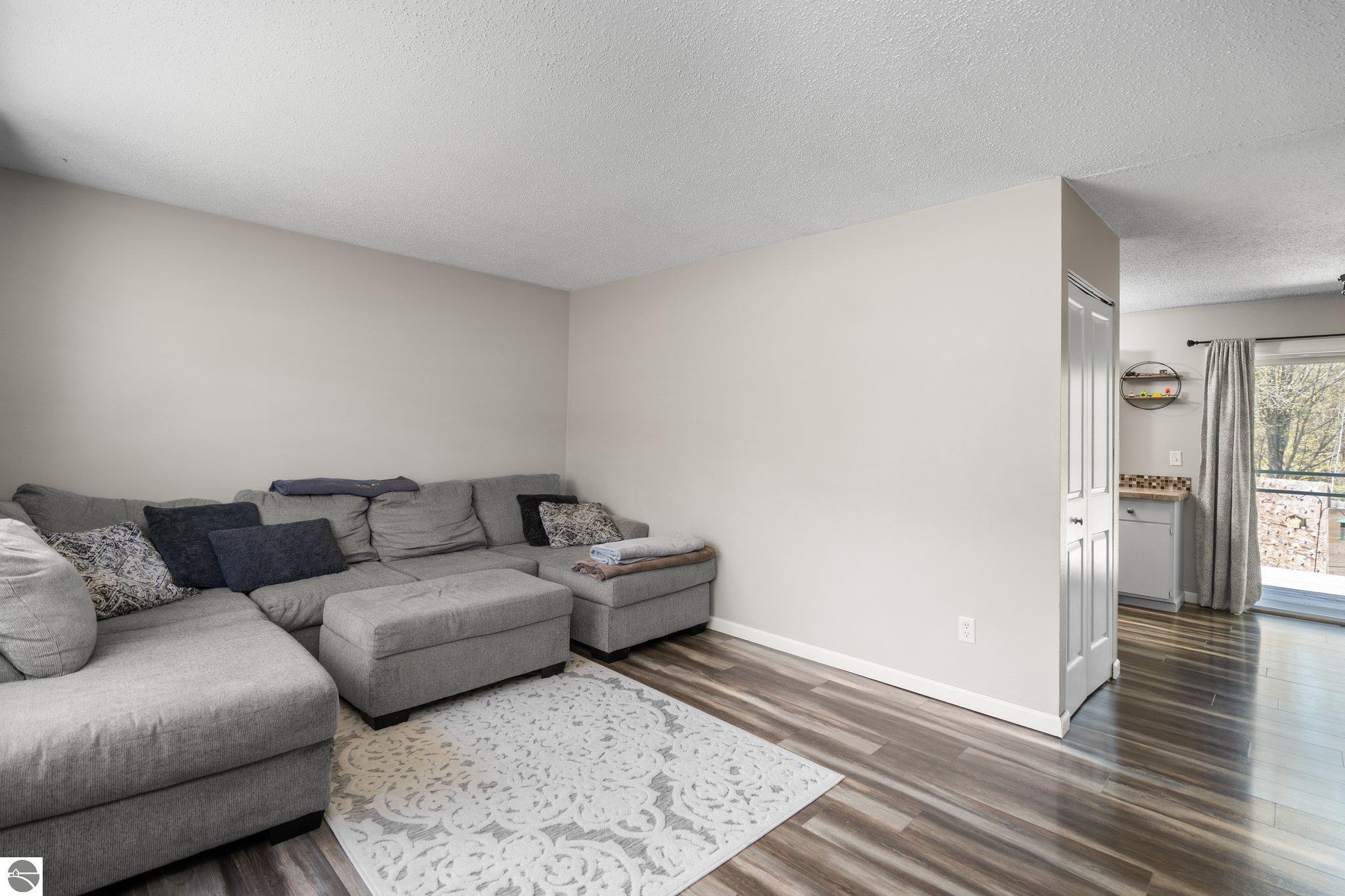 1905 Cottontail Drive