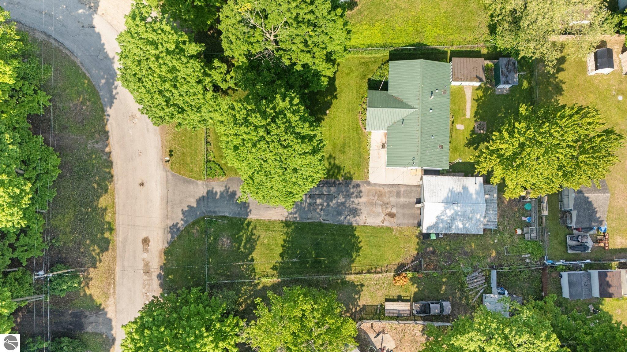 4442 N Ironwood Drive