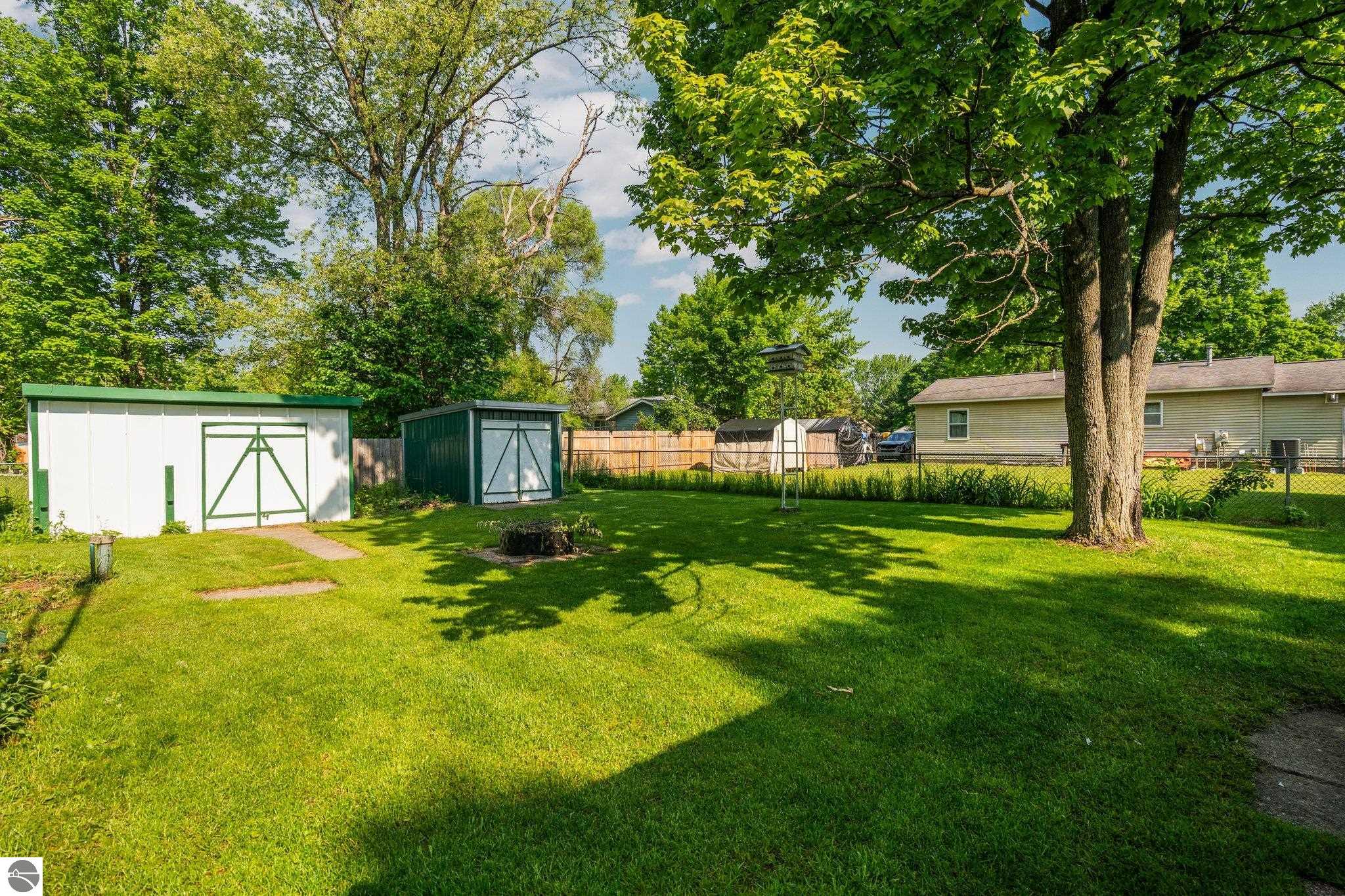 4442 N Ironwood Drive