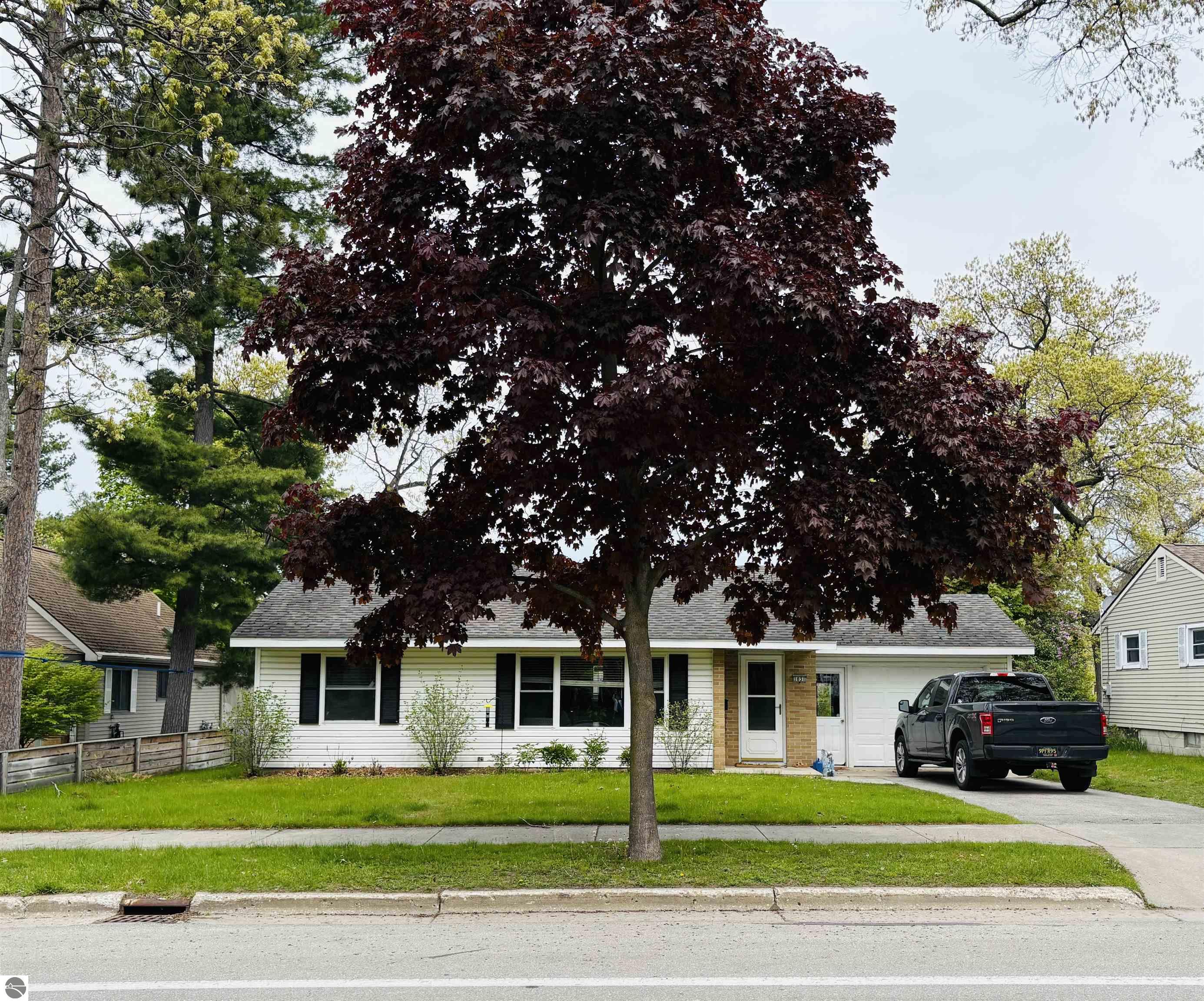 1031 E State Street, Traverse City