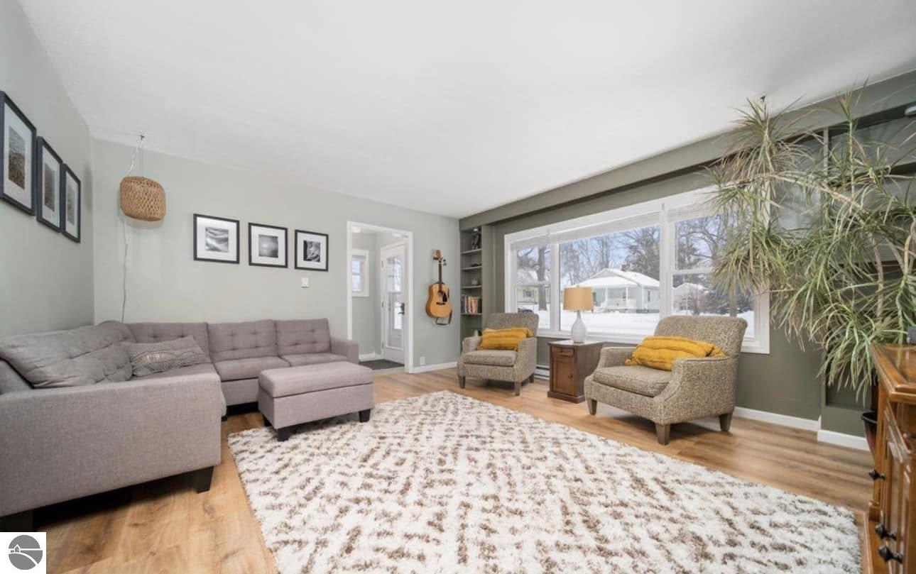 1031 E State Street, Traverse City