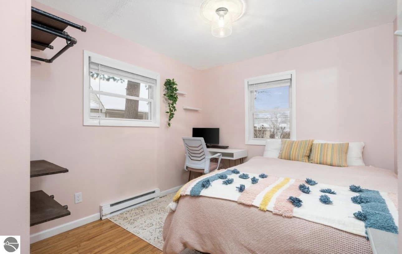 1031 E State Street, Traverse City