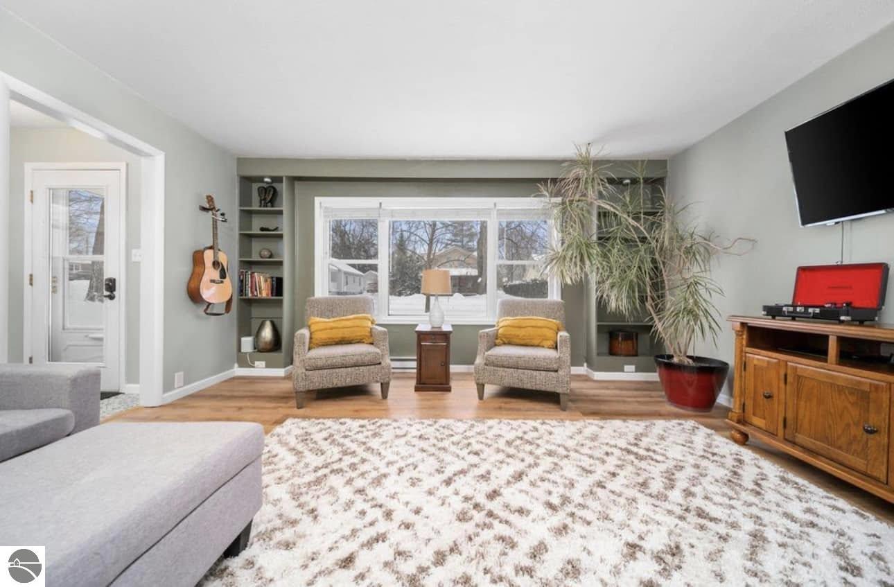 1031 E State Street, Traverse City