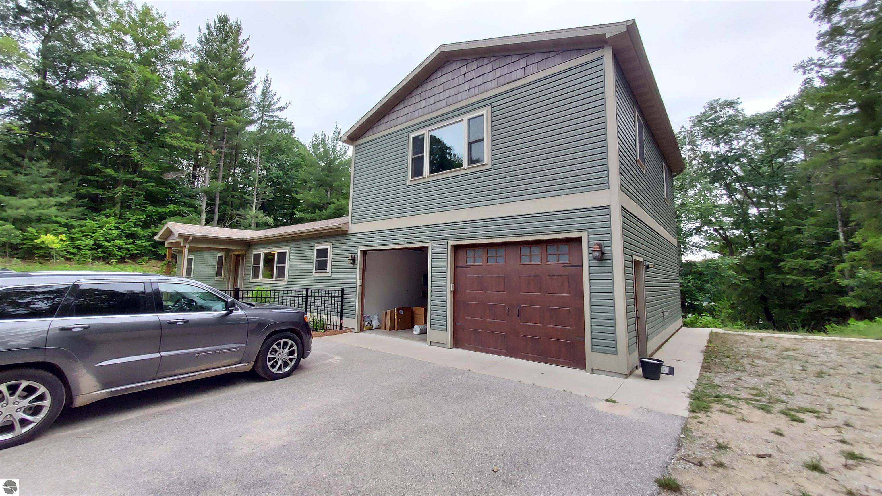 1554 N Hulbert Road