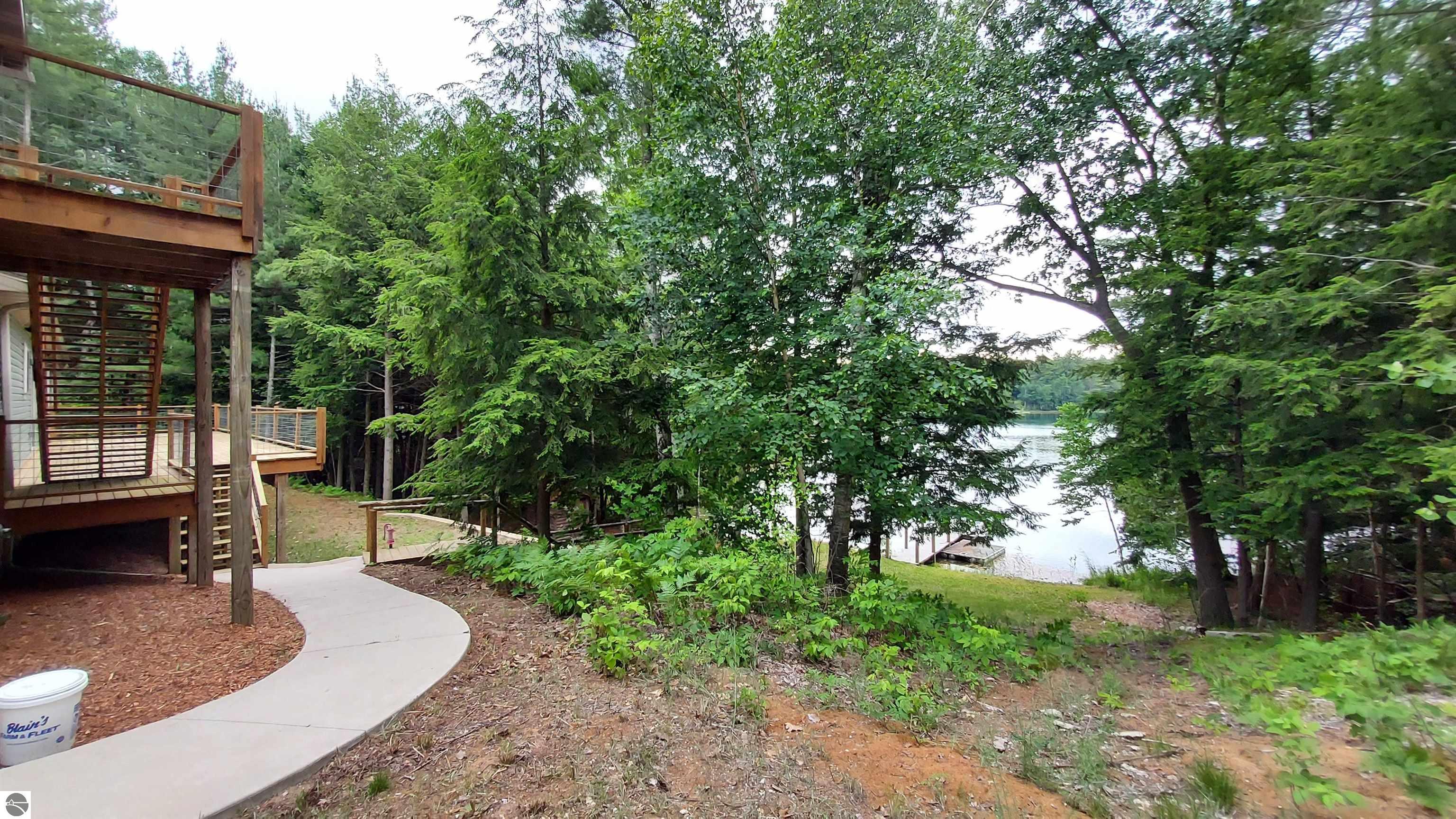 1554 N Hulbert Road