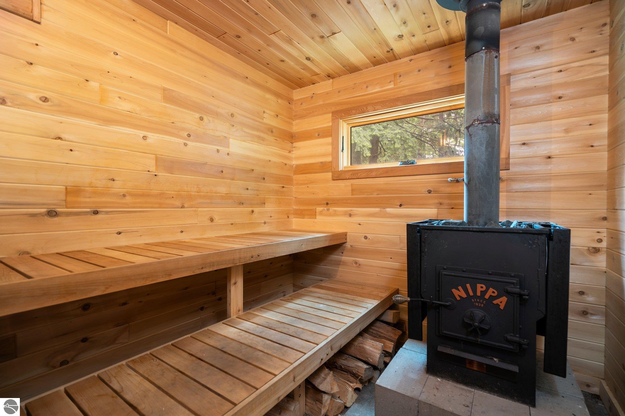 19545 Woodland Trail