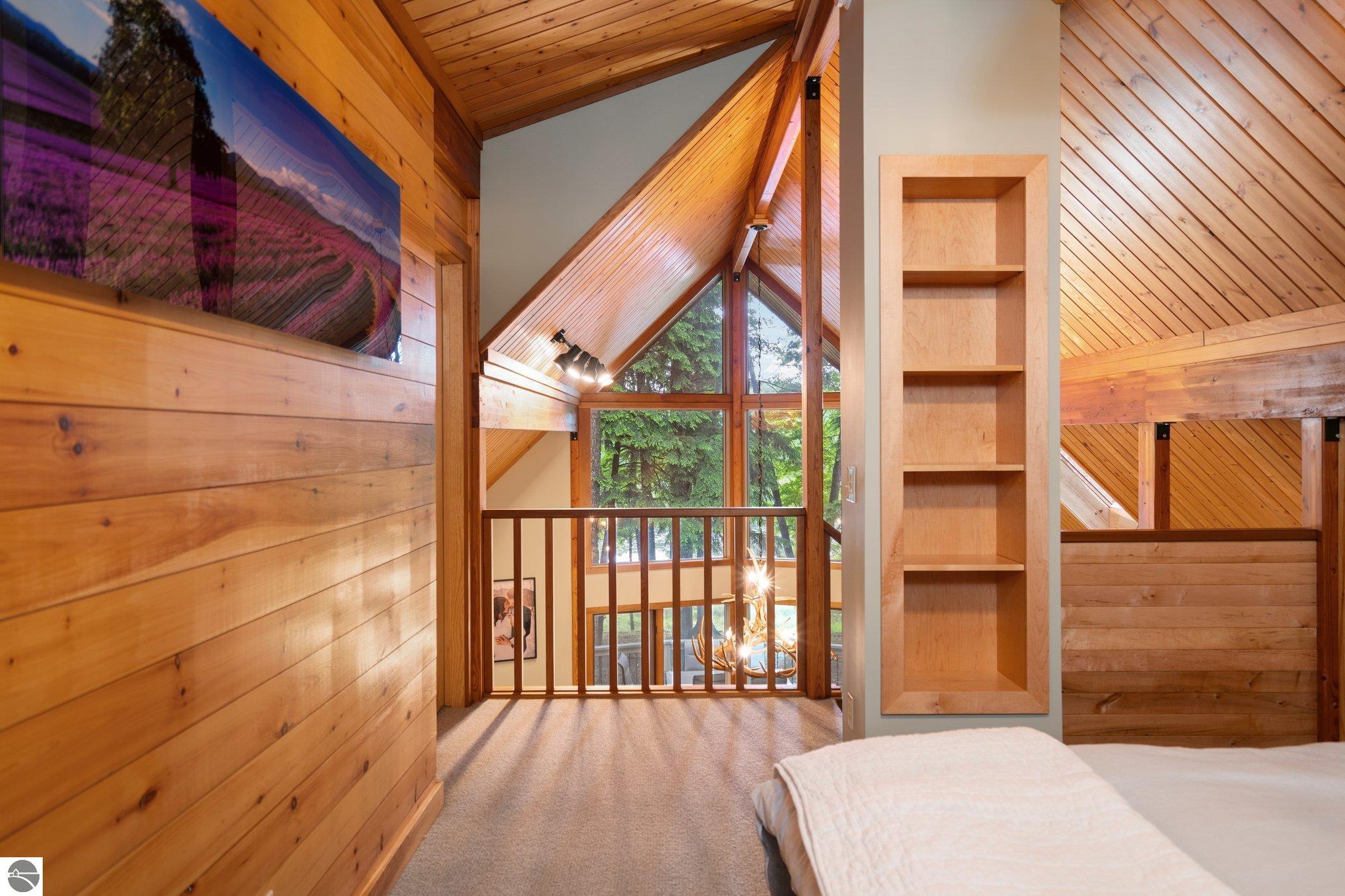 19545 Woodland Trail