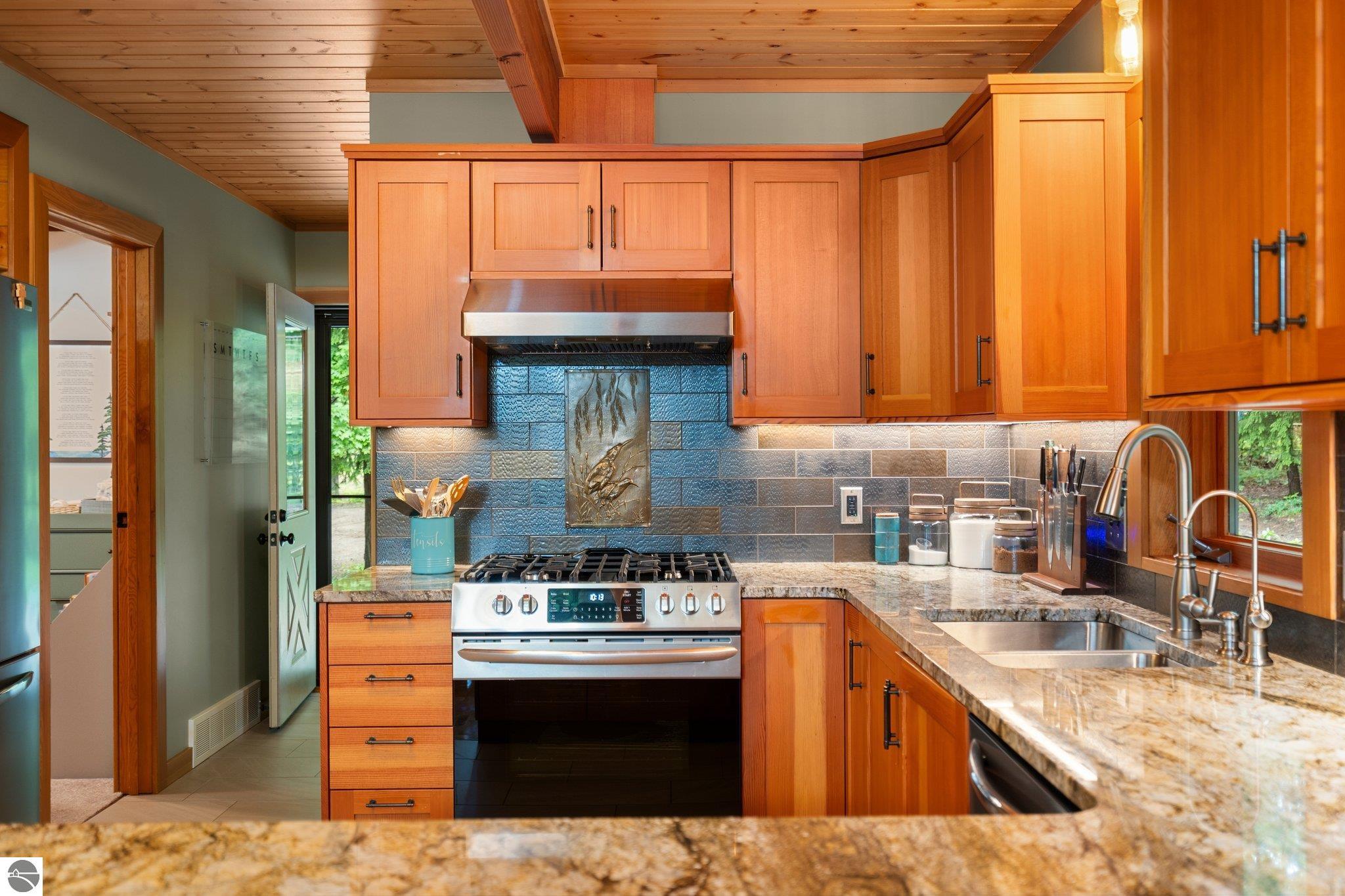 19545 Woodland Trail