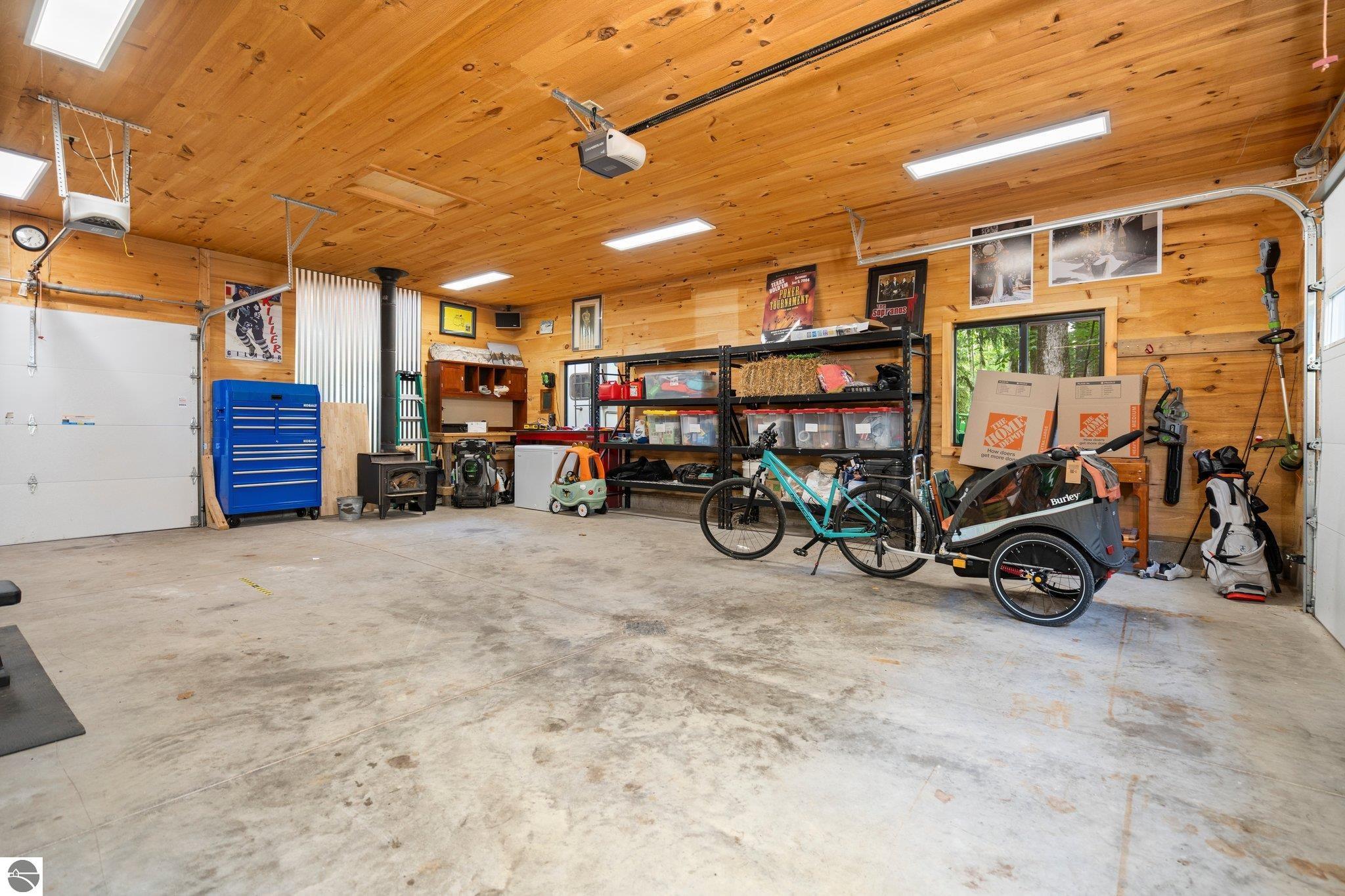 19545 Woodland Trail
