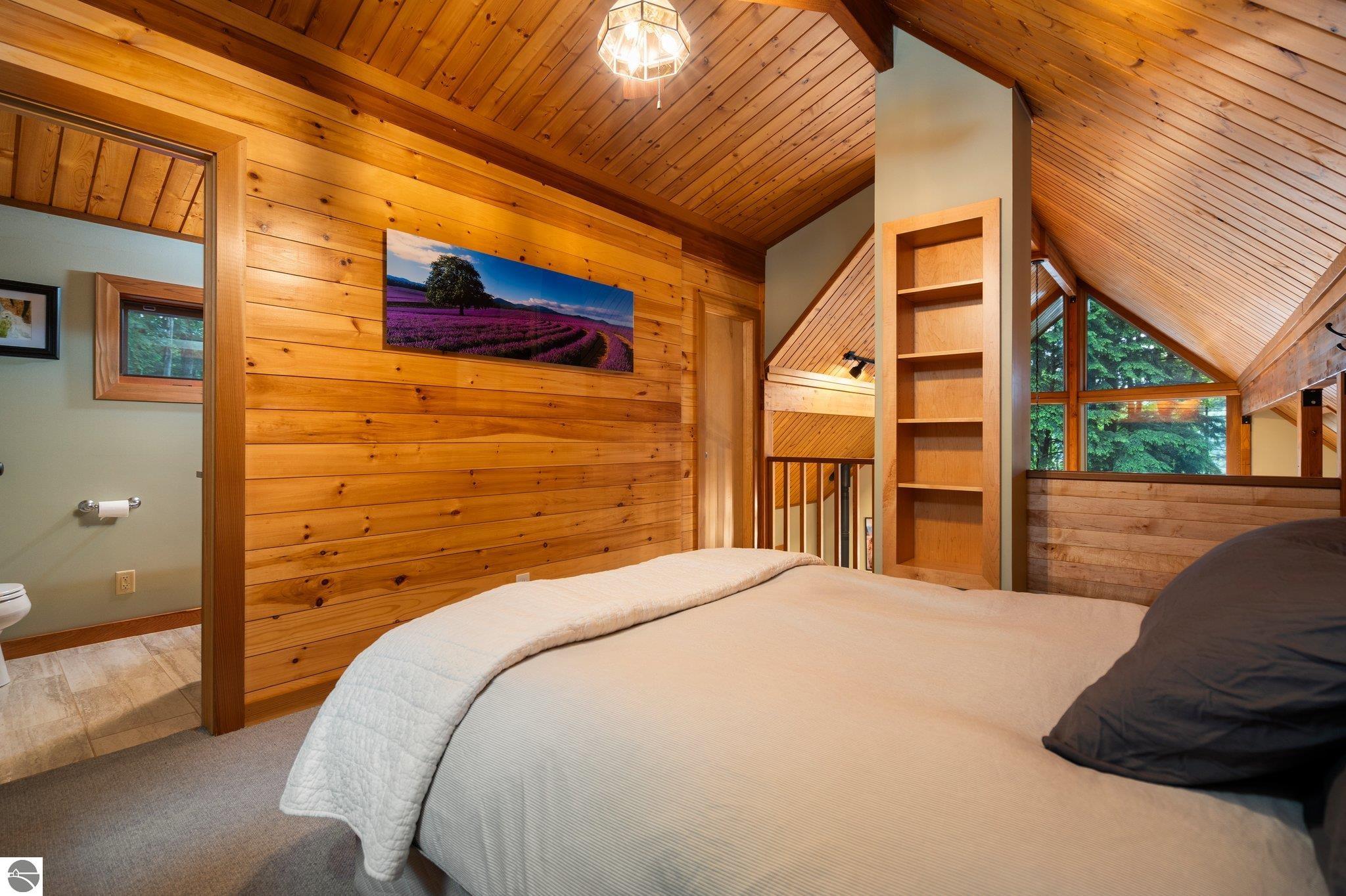 19545 Woodland Trail