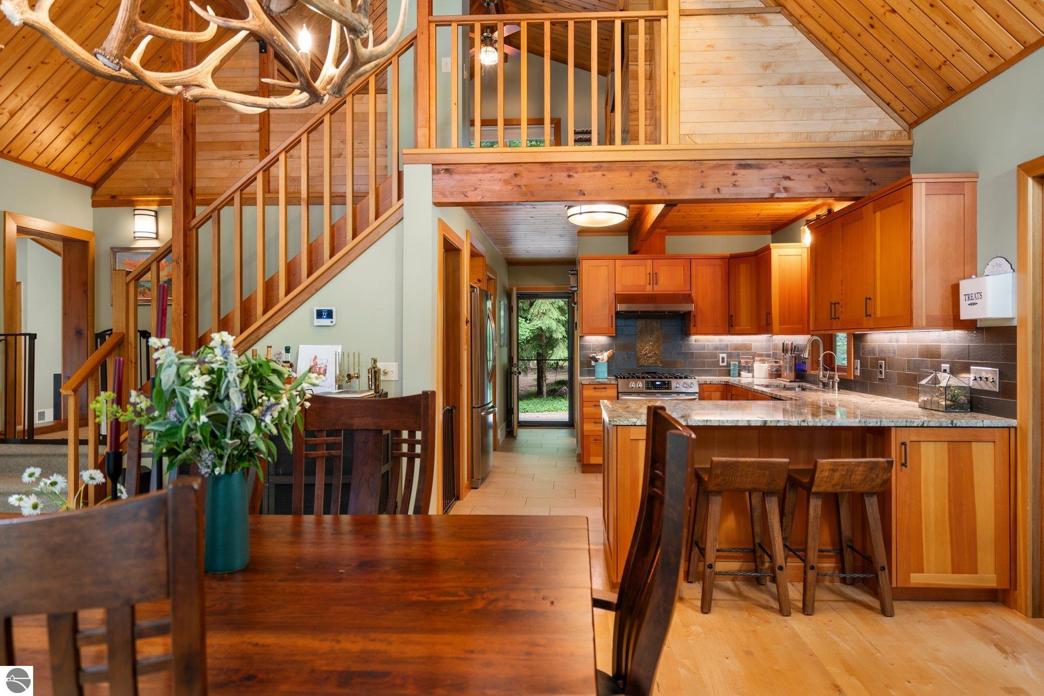 19545 Woodland Trail