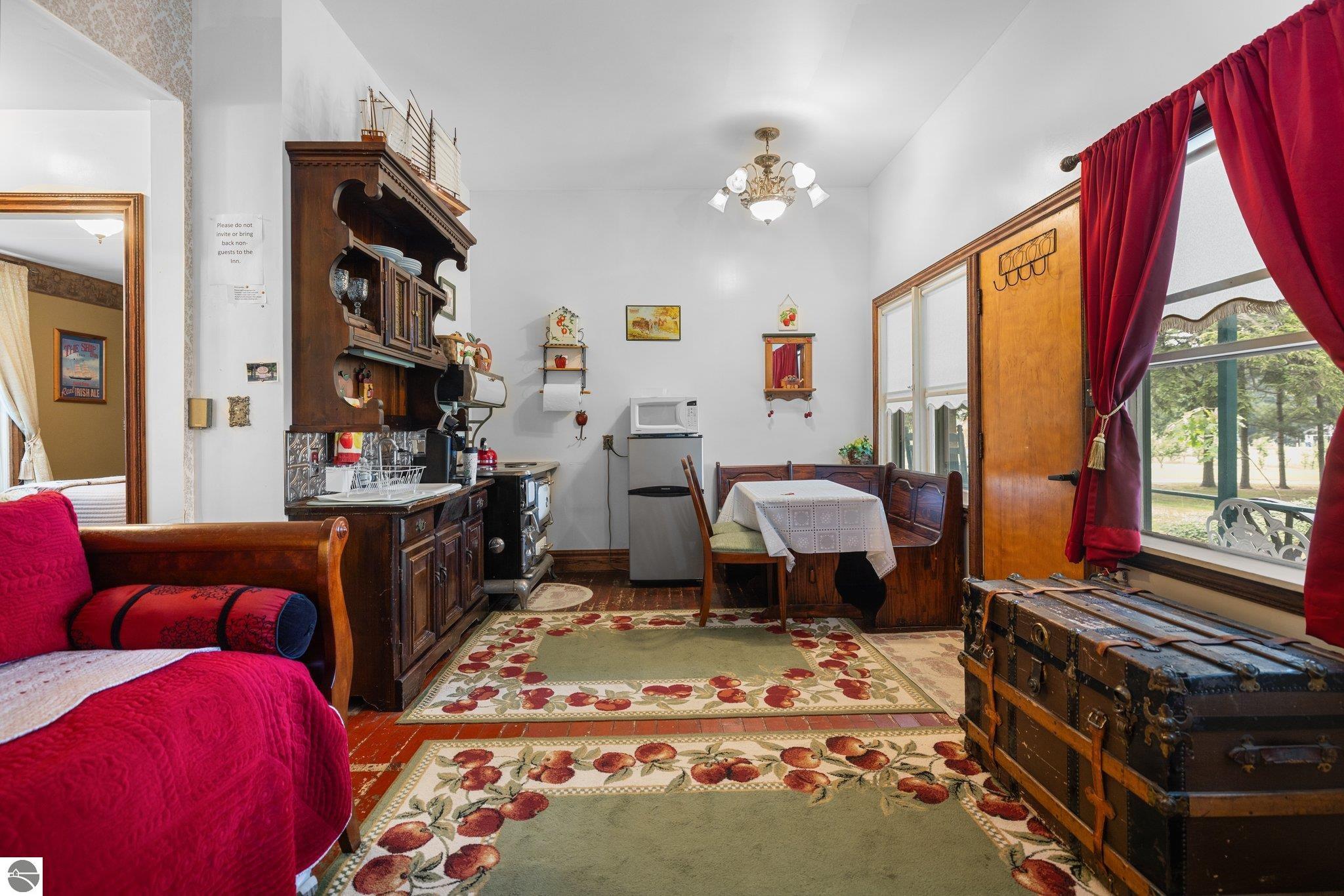 18599 Mission Road