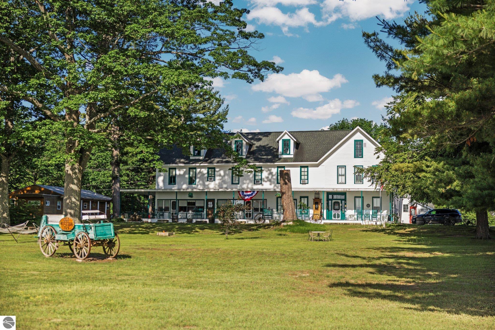 18599 Mission Point