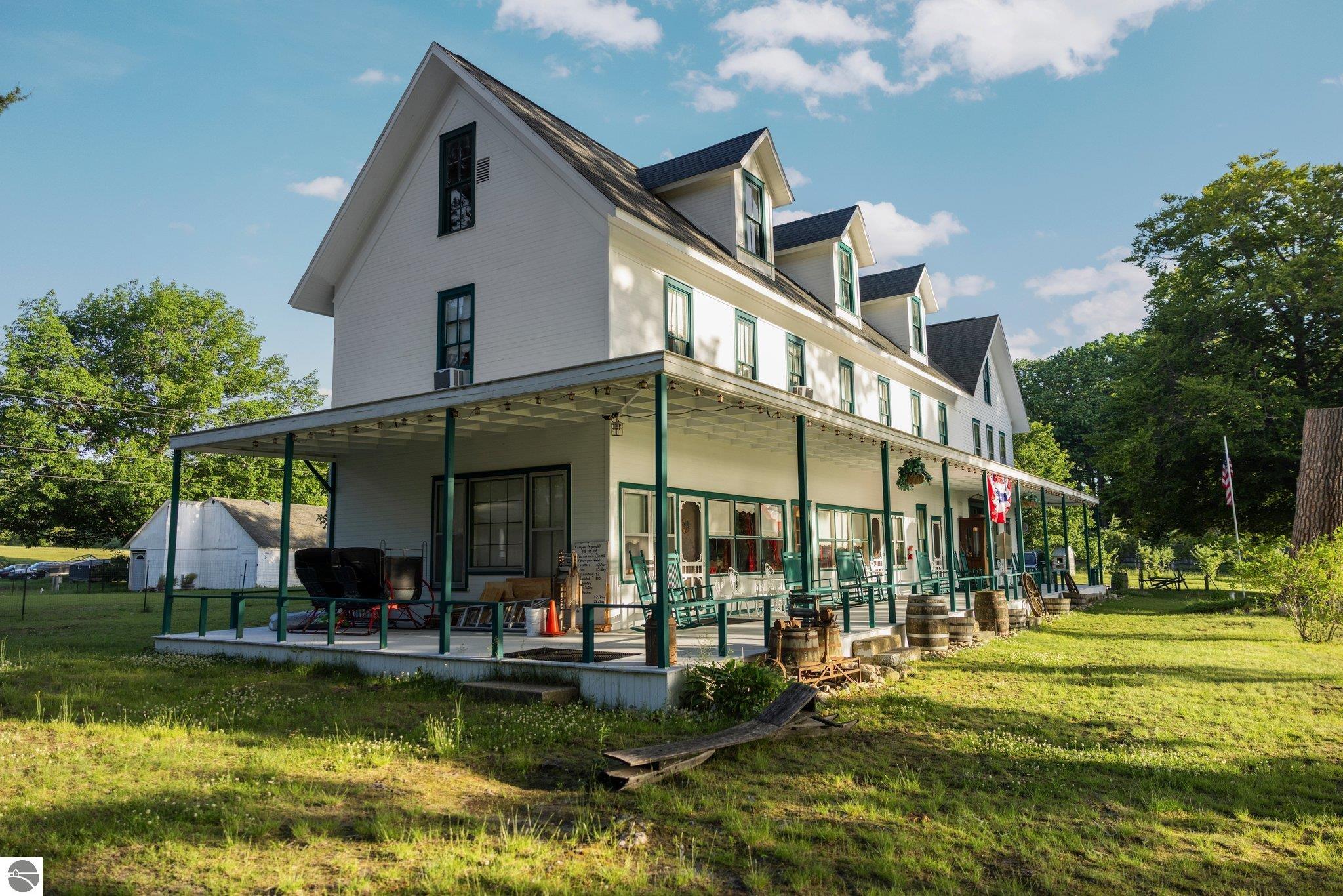 18599 Mission Point