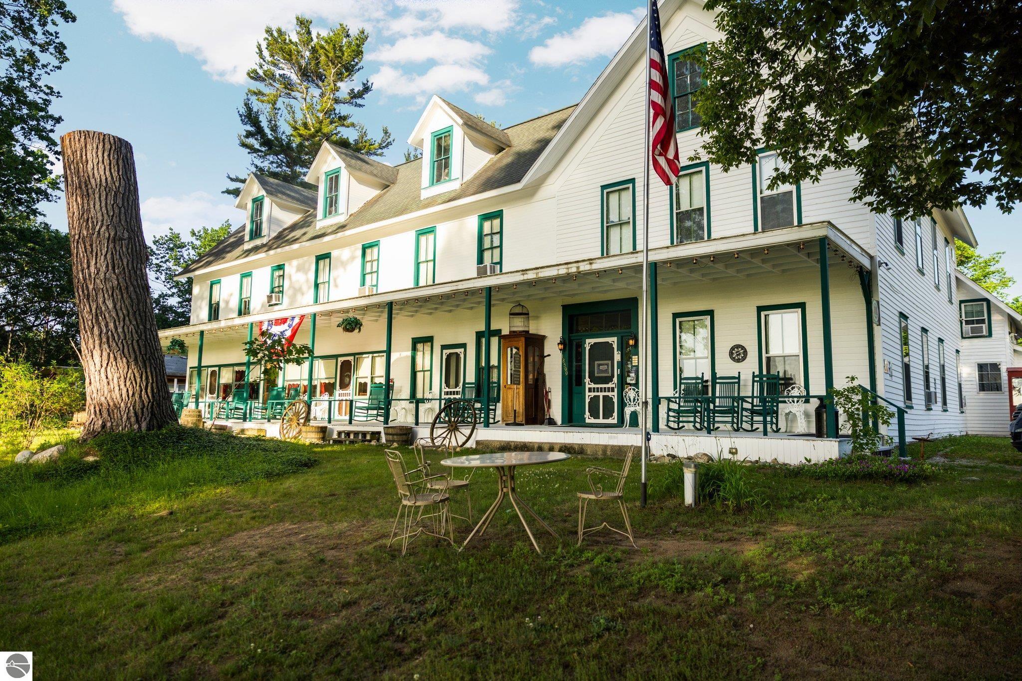 18599 Mission Point