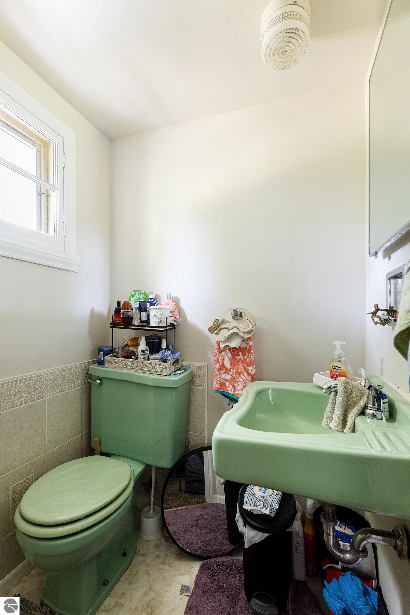 10500 E Traverse Highway