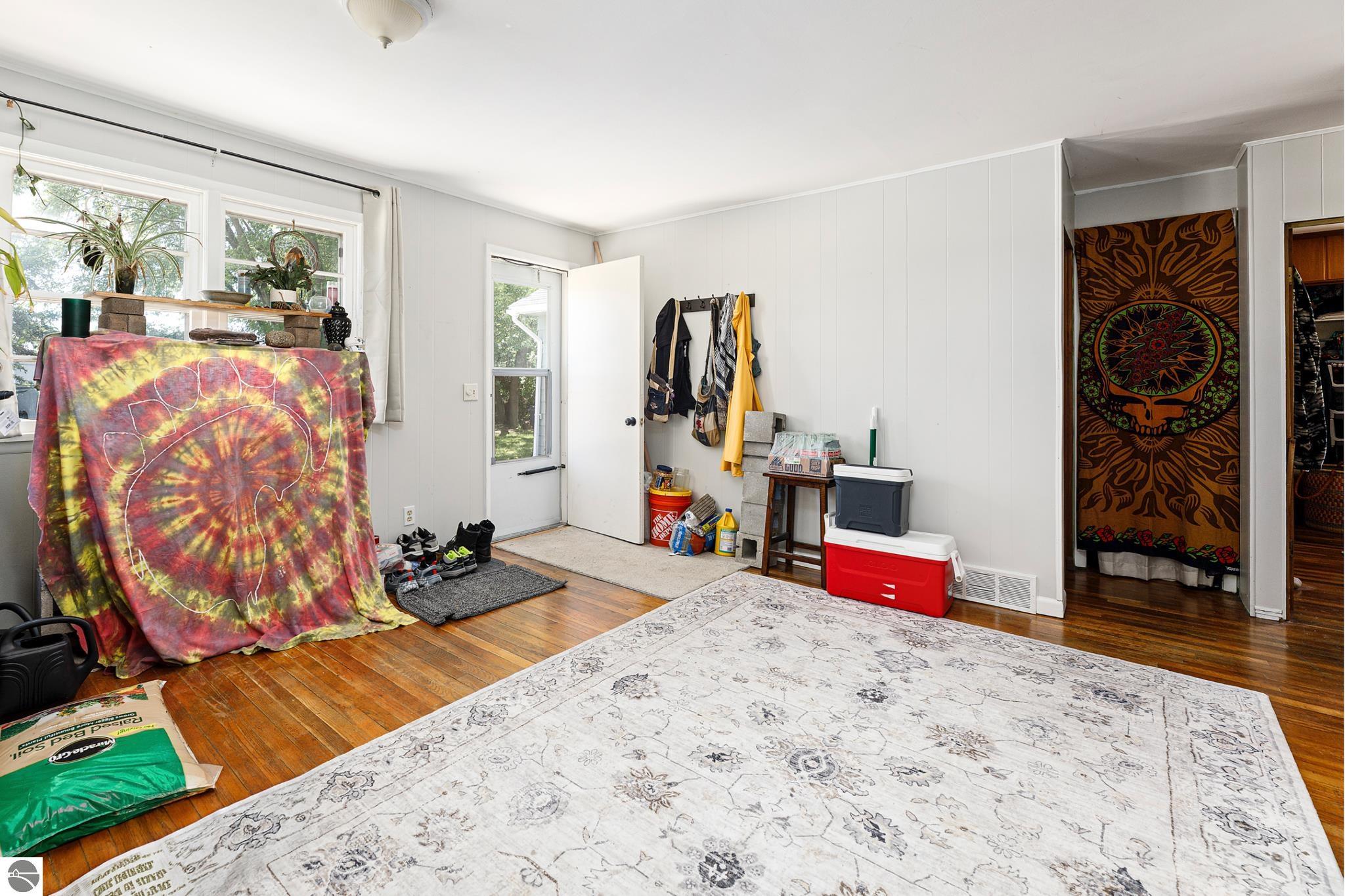 10500 E Traverse Highway