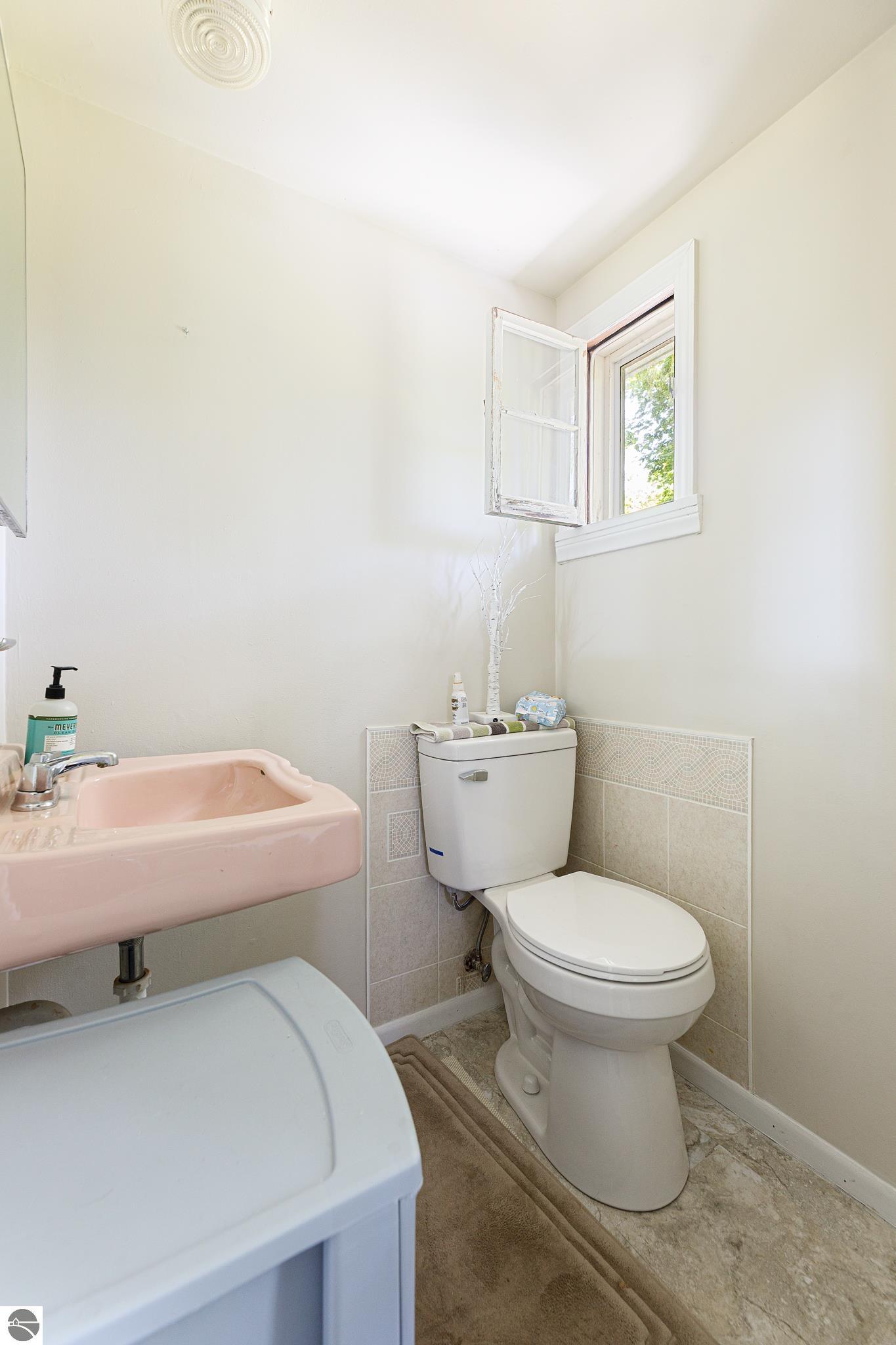 10500 E Traverse Highway