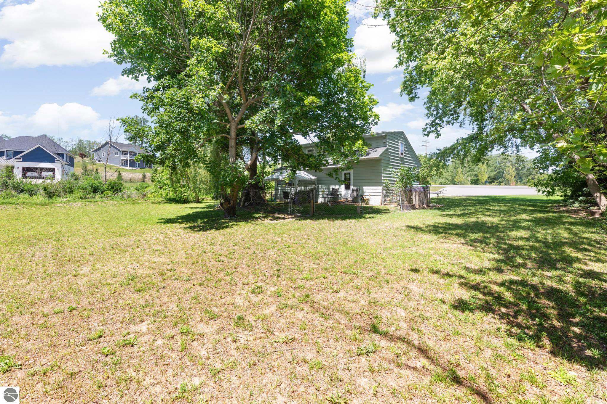 10500 E Traverse Highway