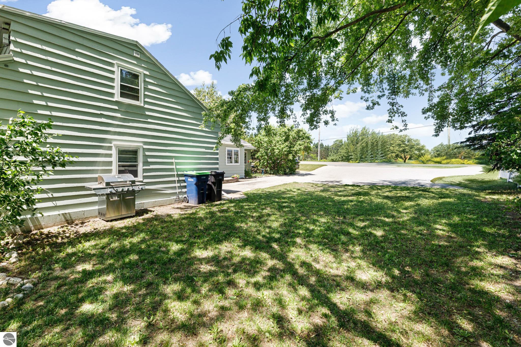 10500 E Traverse Highway