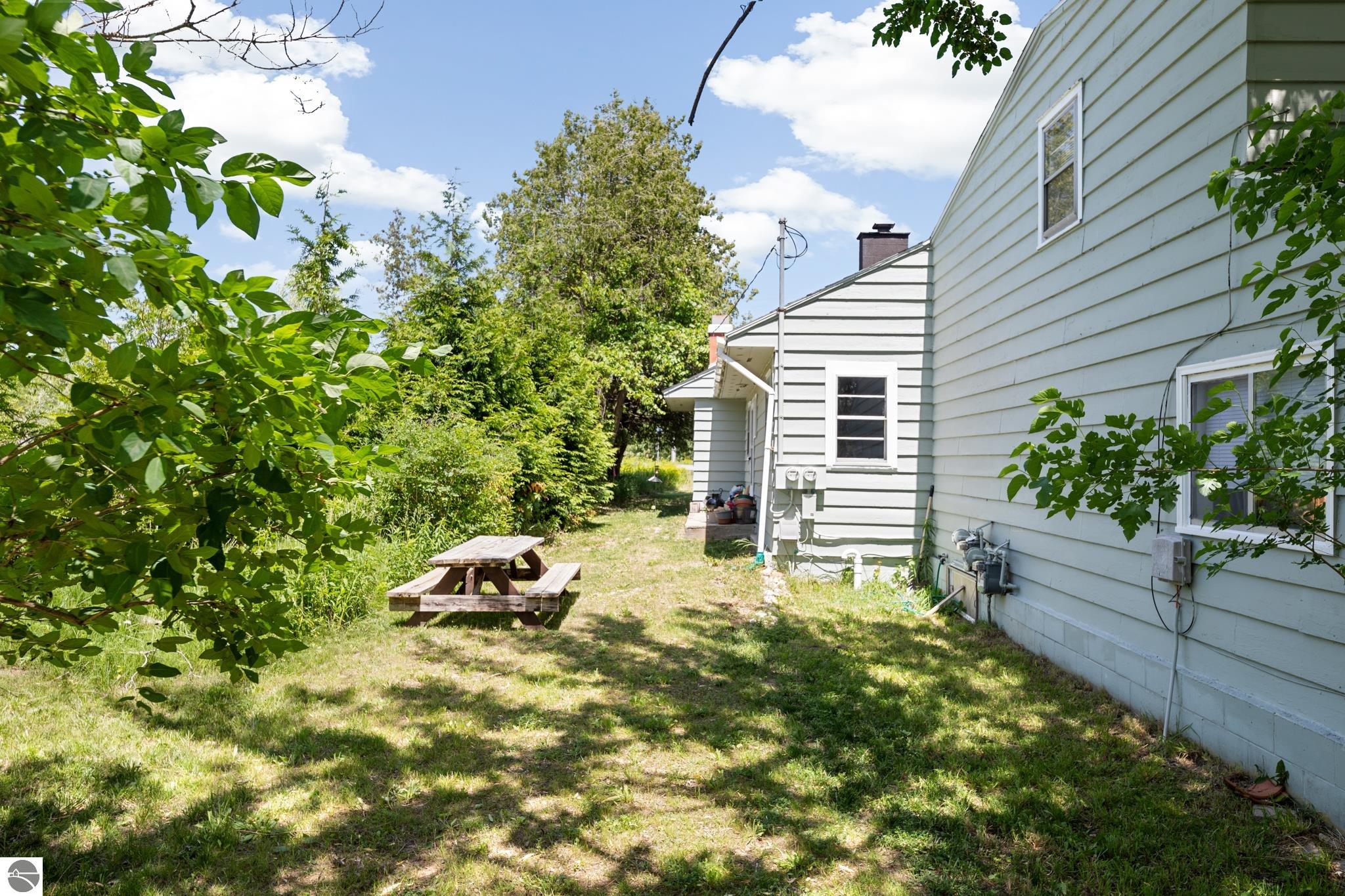 10500 E Traverse Highway