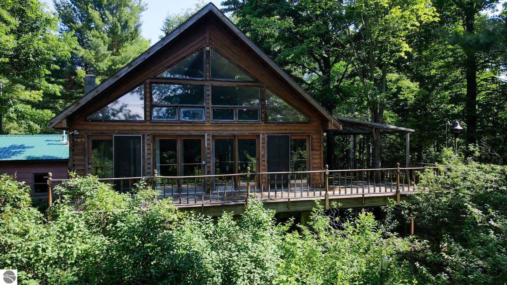 1693 Lake Louise Road