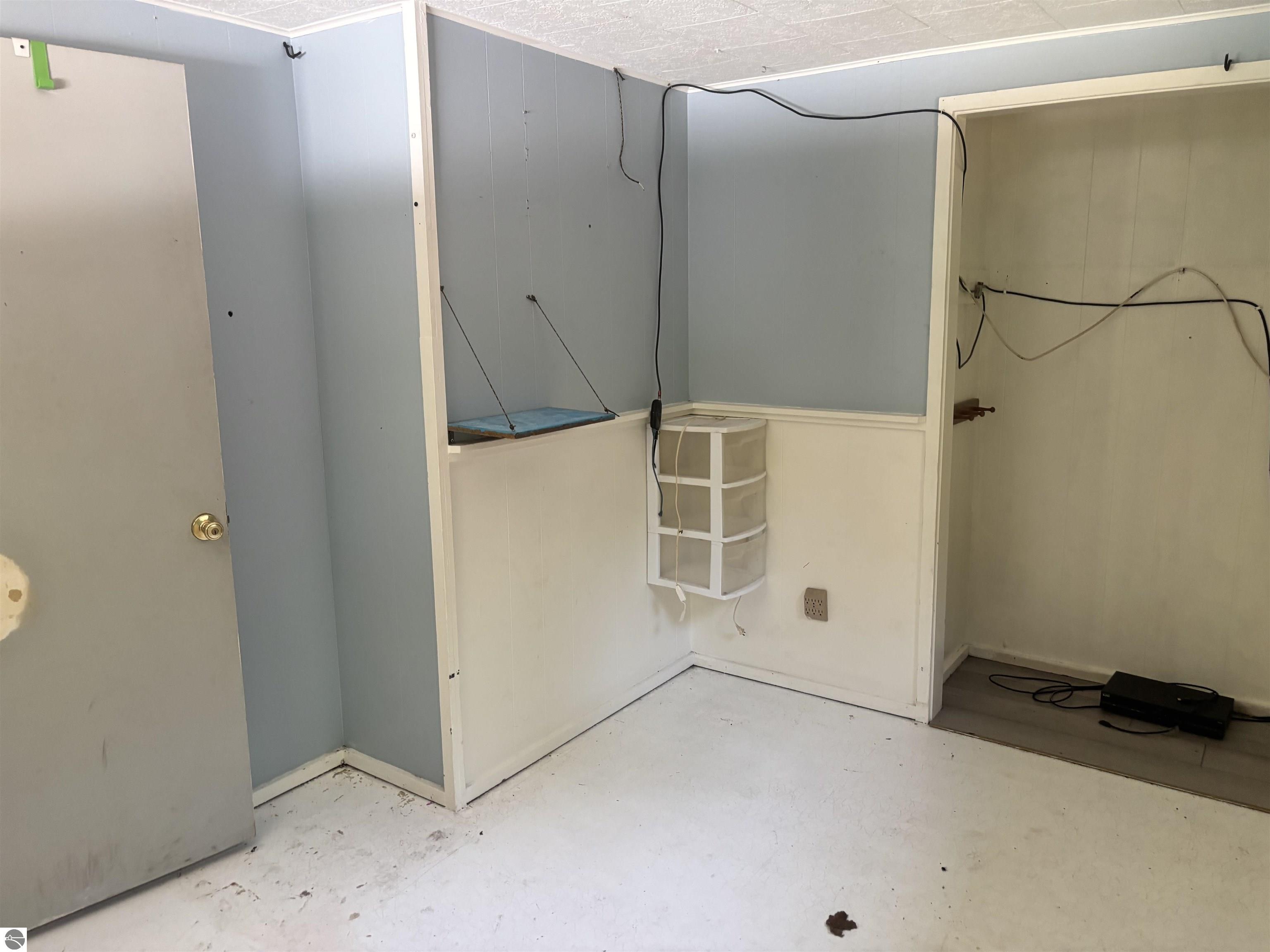 1693 Lake Louise Road