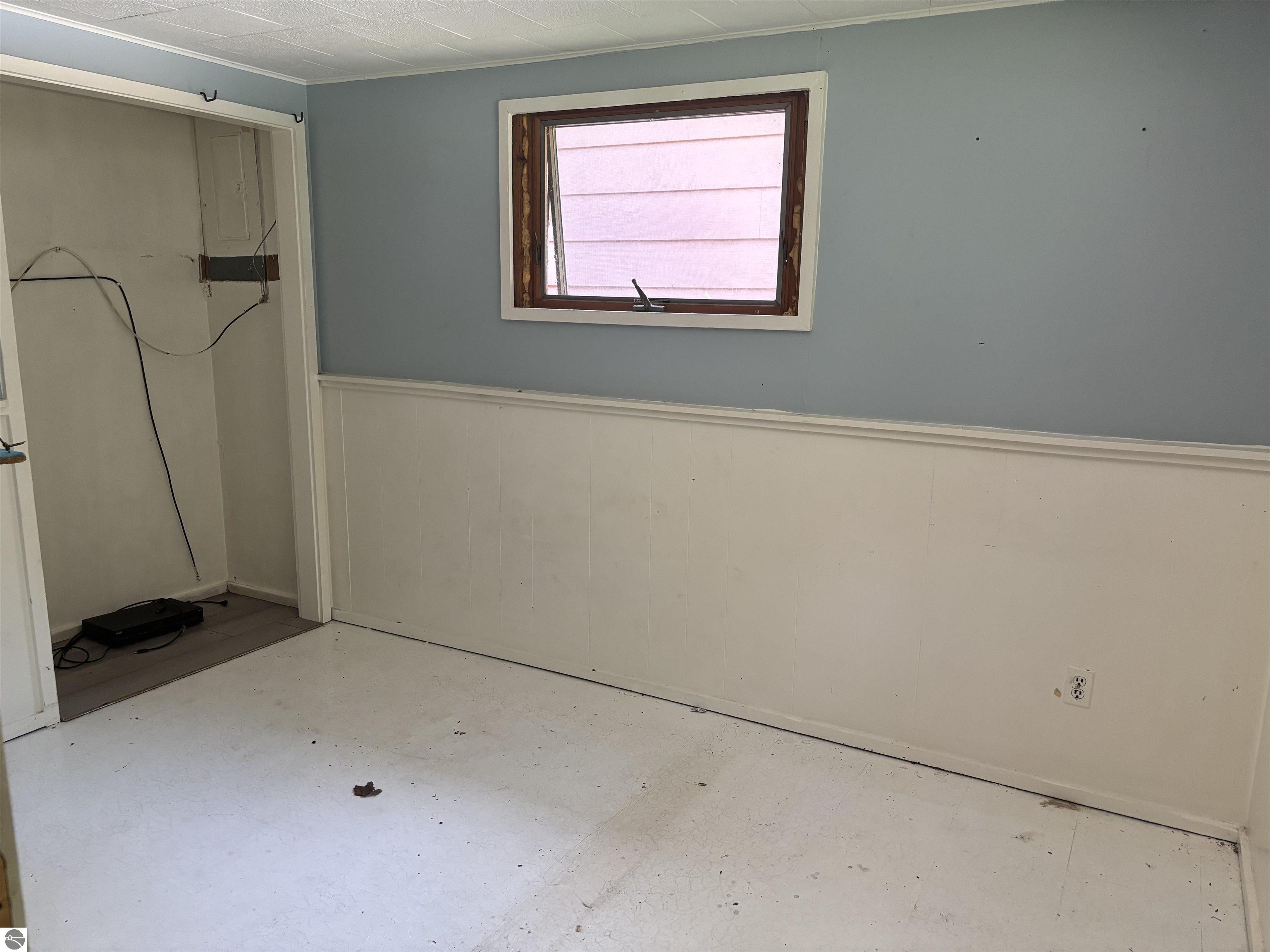 1693 Lake Louise Road