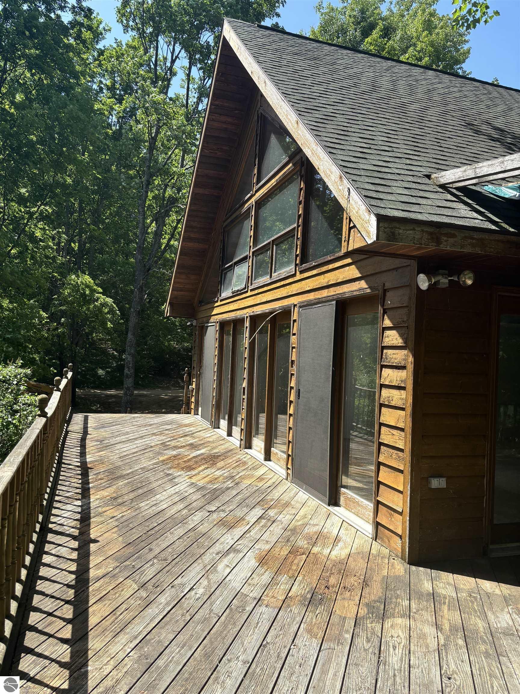 1693 Lake Louise Road