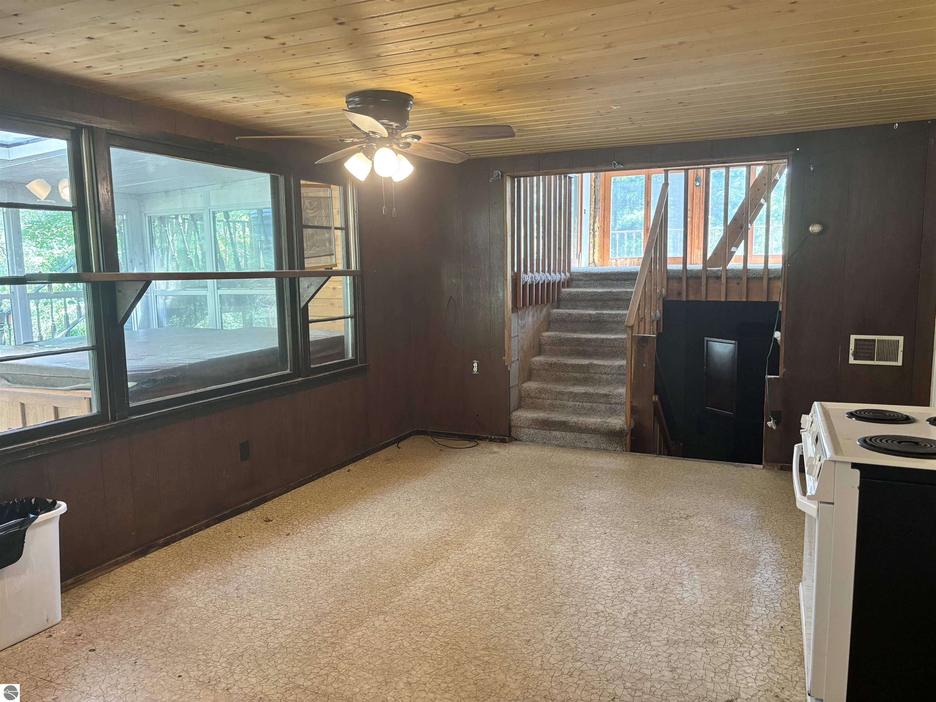 1693 Lake Louise Road