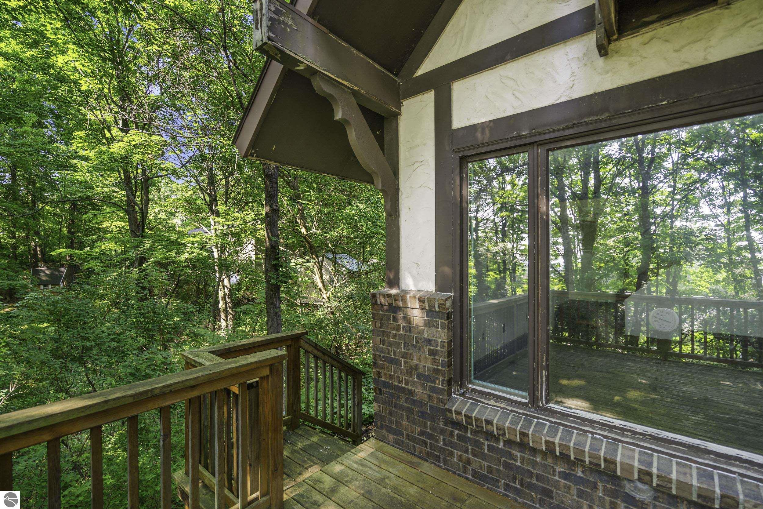 4652 Briarcliff Drive