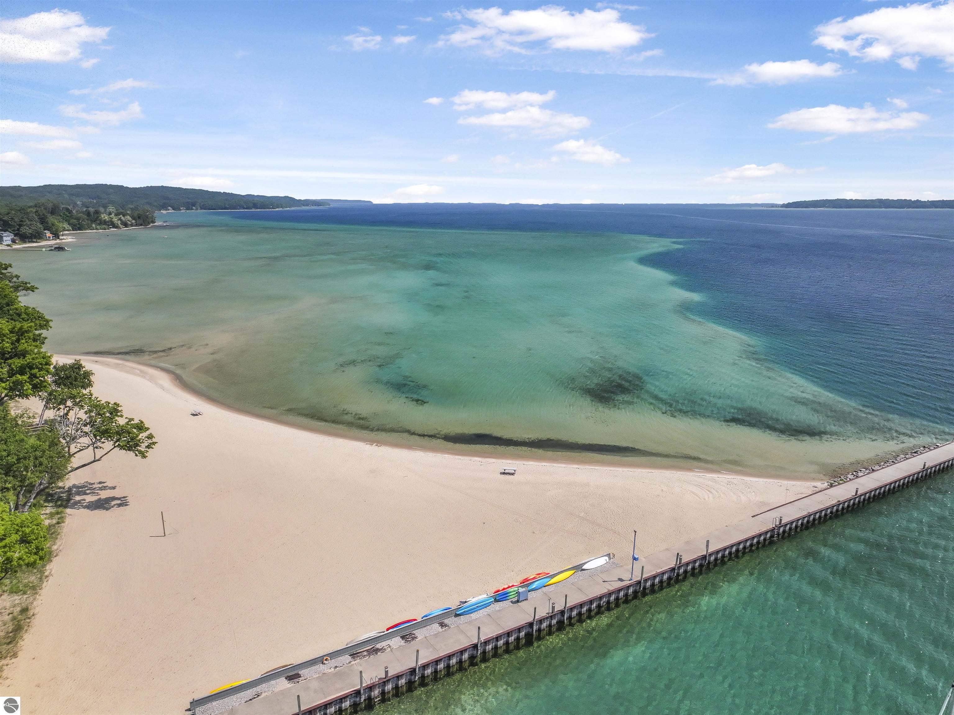 898 N Bay Cliff Drive # 25, Suttons Bay Unit: 25