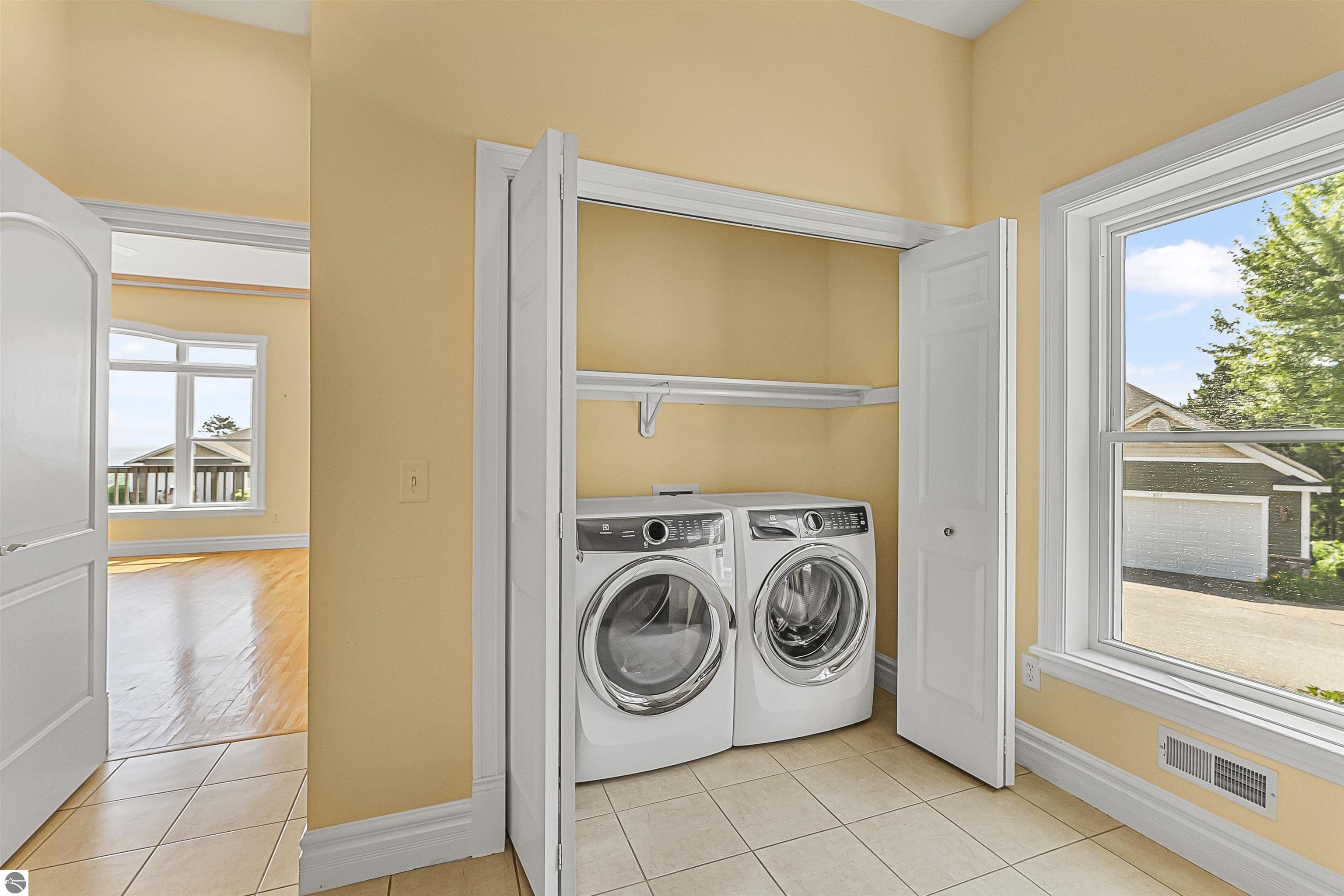 898 N Bay Cliff Drive # 25, Suttons Bay Unit: 25