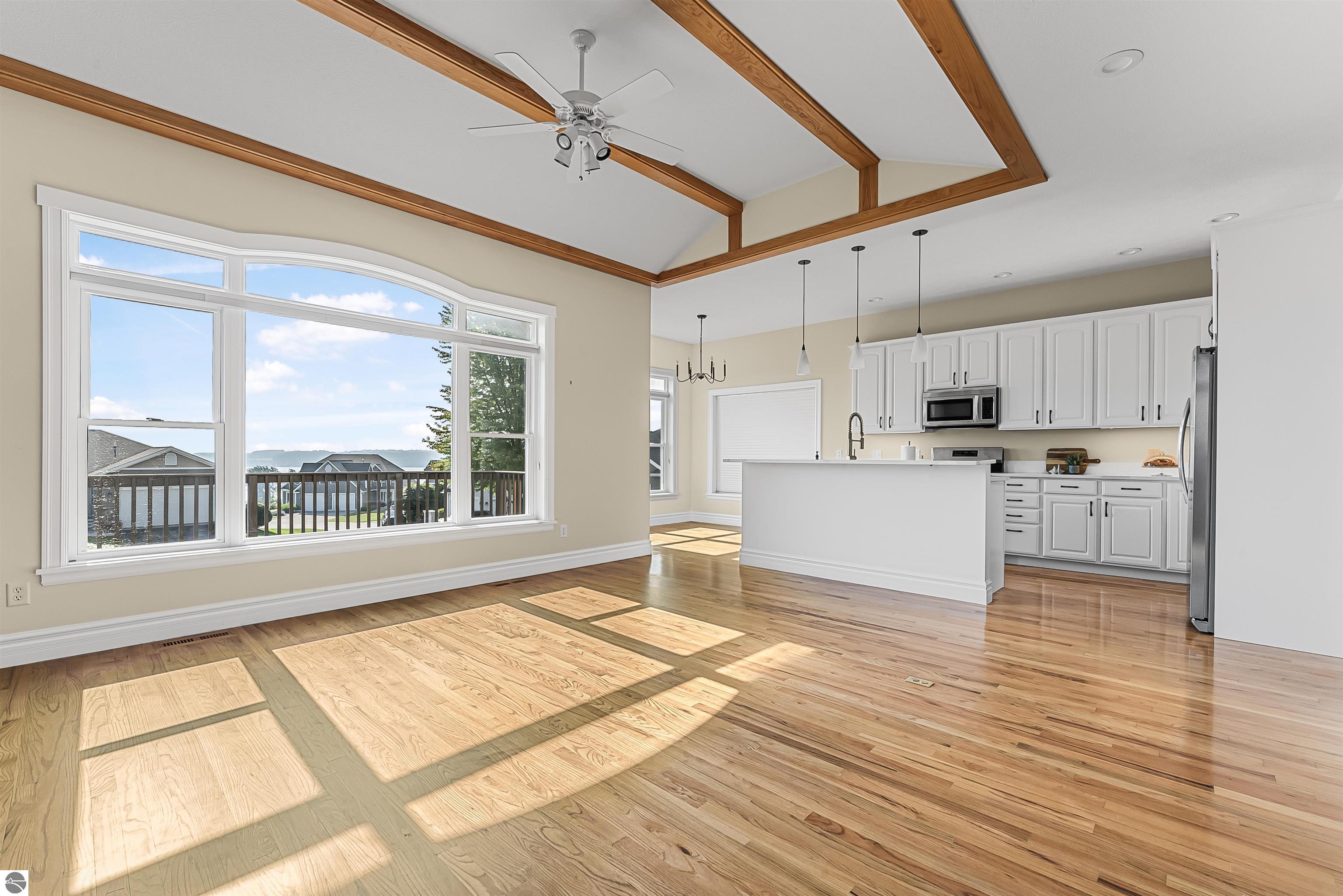 898 N Bay Cliff Drive # 25, Suttons Bay Unit: 25